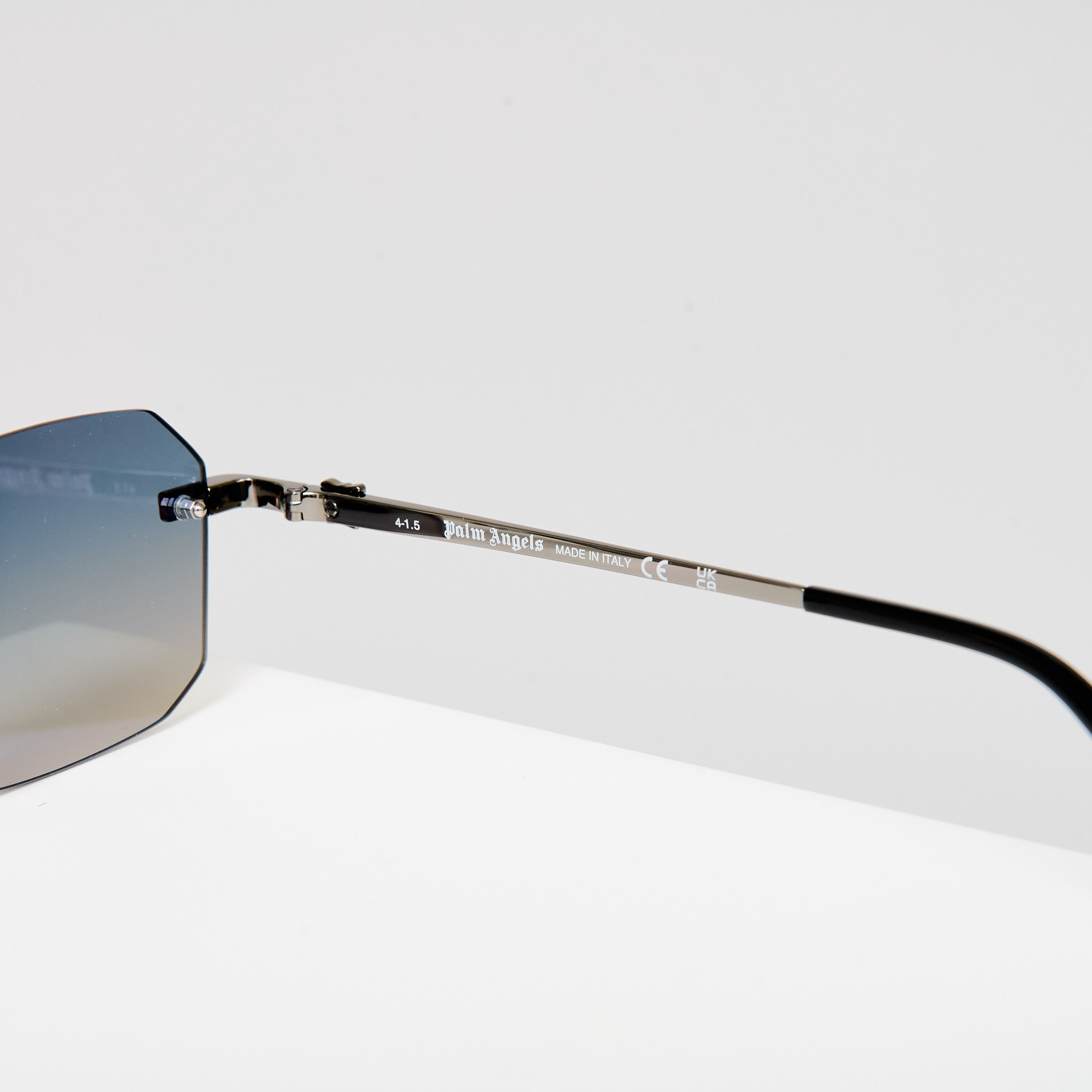 Palm Angels PALM ANGELS PERI10G 1007 Sunglasses Size ONE SIZE - 4 Thumbnail