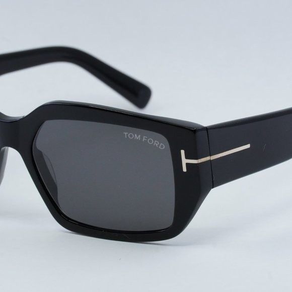 Tom Ford Tom Ford Silvano-02 FT0989 01A Sunglasses Black Rectangle Size ONE SIZE - 4 Thumbnail