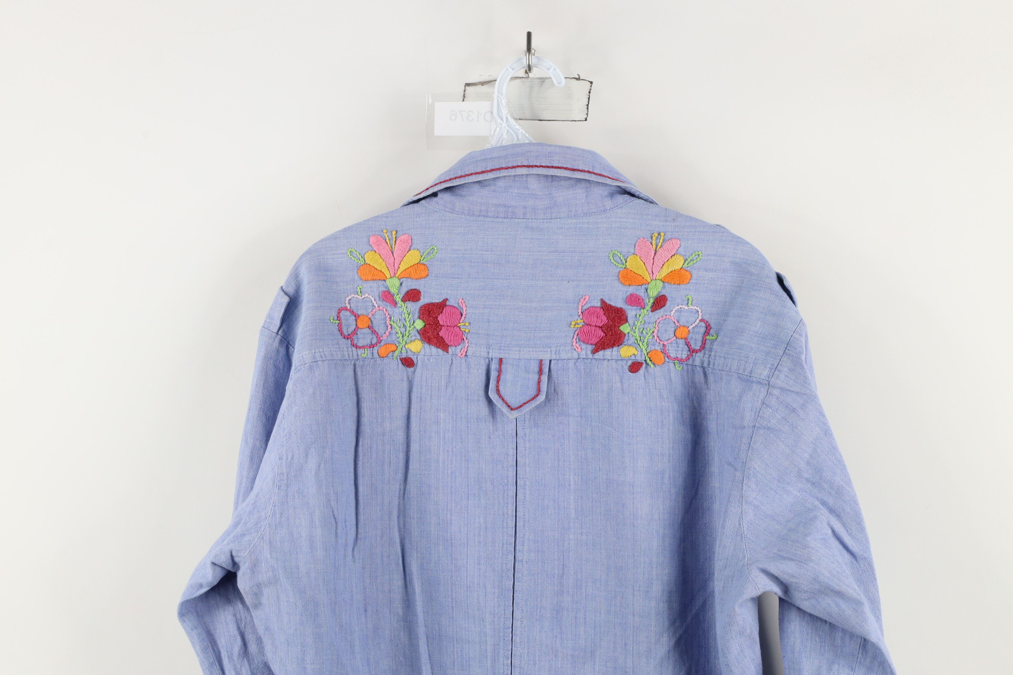 Vintage Vintage 70s Boho Chic Embroidered Military Button Shirt Size L / US 10 / IT 46 - 14 Thumbnail