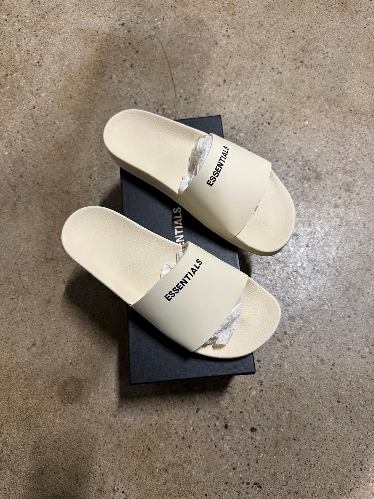 Essentials Fear of God Essentials Rubber Slides NEW Size US 6 / EU 39 - 2 Thumbnail