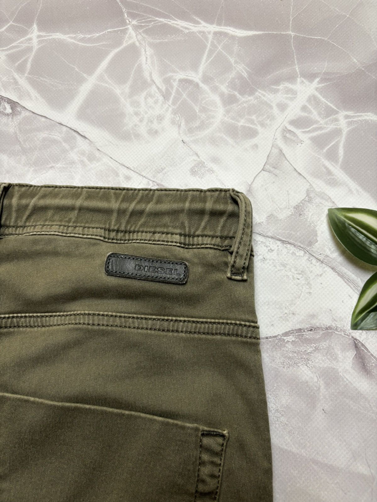 Diesel Diesel Krooley-Ne Jogg Jeans Sweatpants Khaki Green Mens 30 Size US 30 / EU 46 - 13 Thumbnail