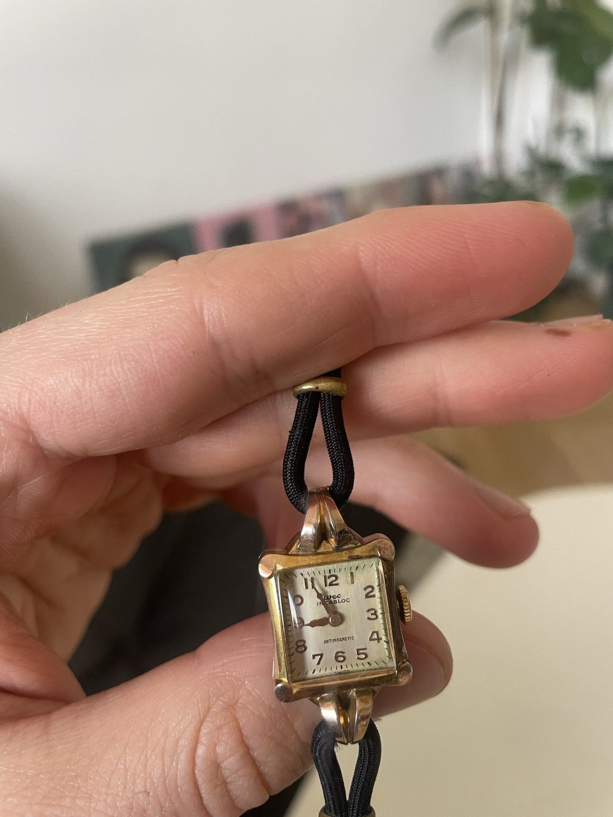 Vintage 90s Vintage Wec Incabloc Swiss Women Watch Classy Gold Black Size ONE SIZE - 6 Thumbnail
