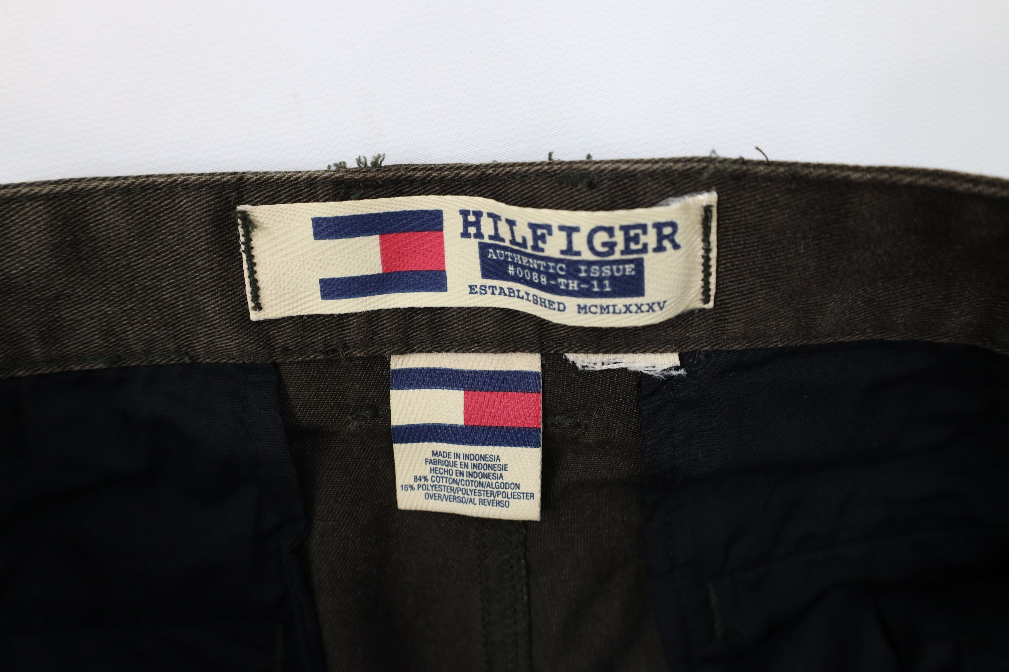 Tommy Hilfiger Vintage 90s Tommy Hilfiger Heavy Wide Leg Cargo Pants Green Size US 32 / EU 48 - 6 Thumbnail