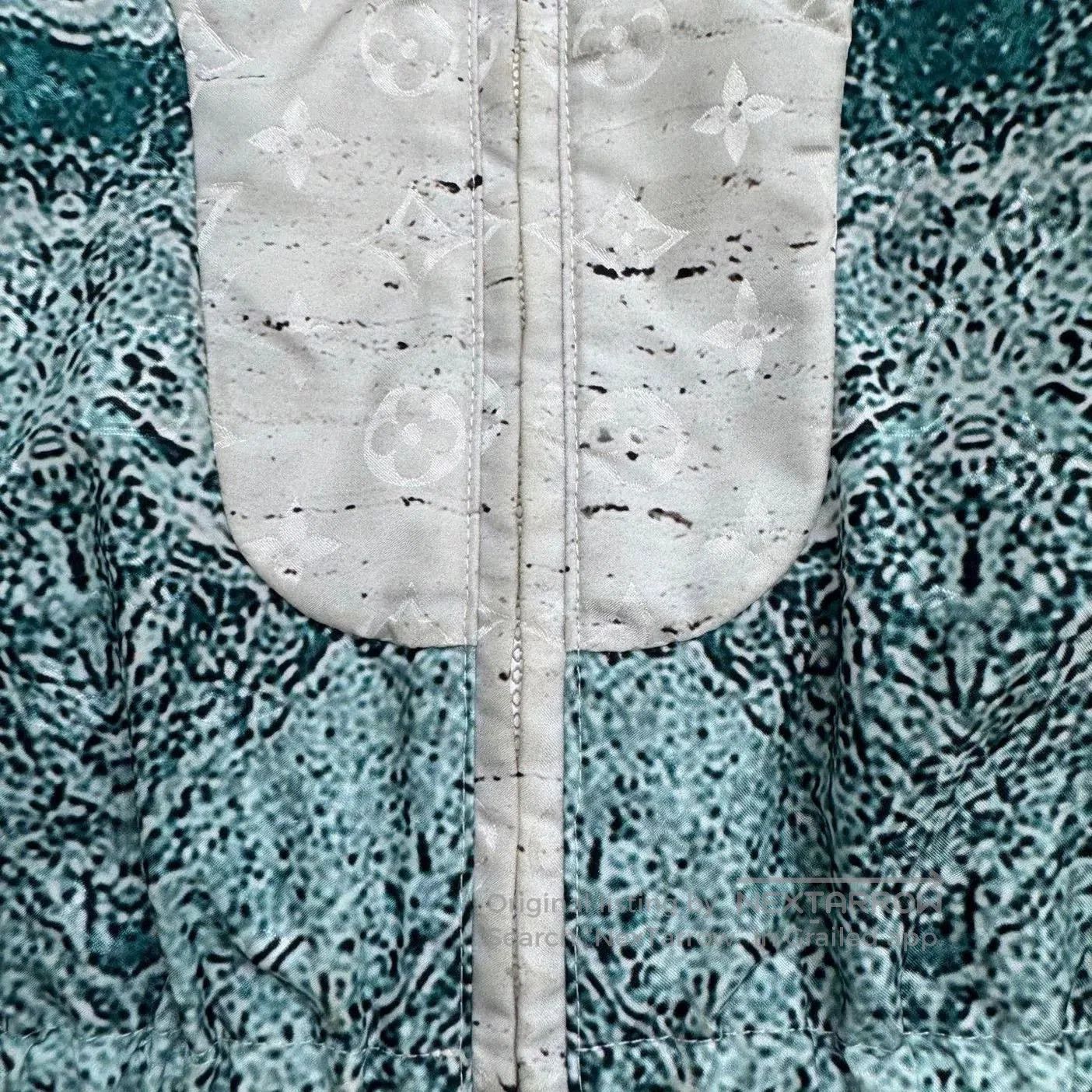 Louis Vuitton louis vuitton marble hooded jacket size 50. Size US M / EU 48-50 / 2 - 6 Thumbnail