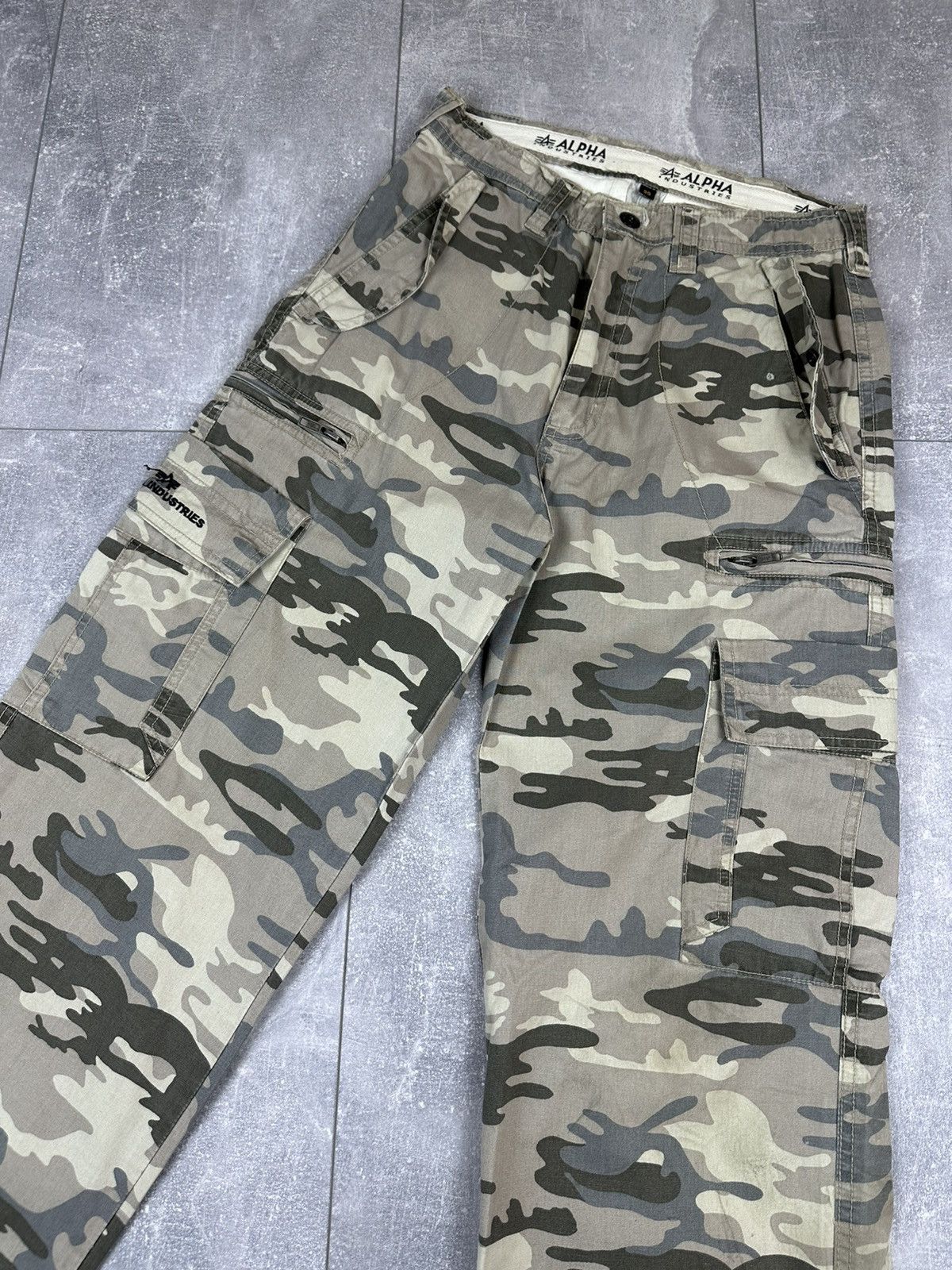 Alpha Industries Alpha Industries Cargo Camo Mens Pants Size US 29 - 5 Thumbnail