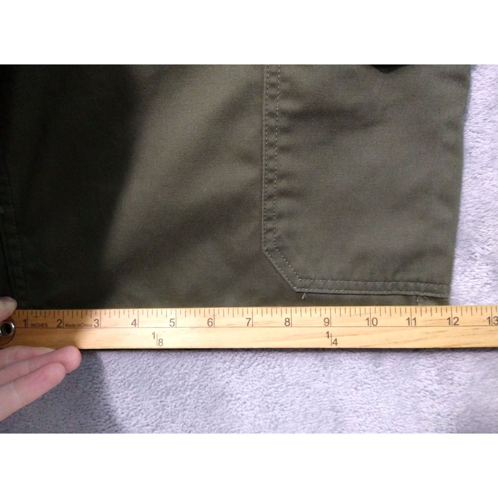 Under Armour Under Armour Shorts Men 30 Green Cargo Safari Canvas Flat Front Lot of 2 Size US 30 / EU 46 - 6 Thumbnail