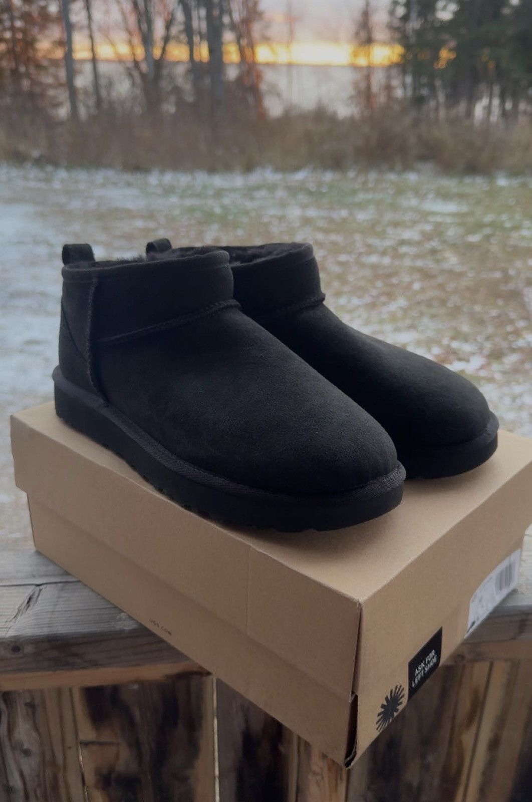 Ugg Women's Black UGG Classic Mini Ultras, 1 Size 10 Size US 10 / IT 40 - 4 Thumbnail