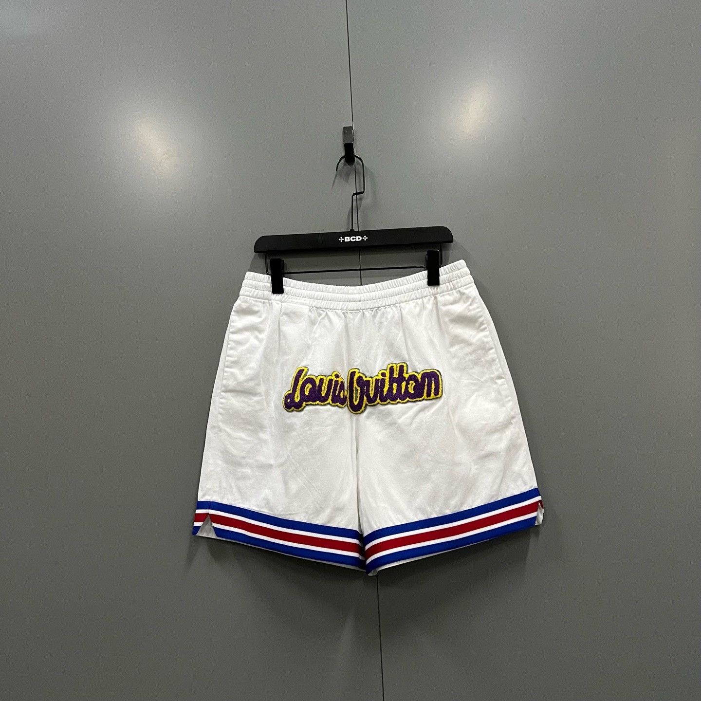 Louis Vuitton Louis Vuitton Collab Fleece Shorts 34 Men Size US 34 / EU 50 - 1 Thumbnail