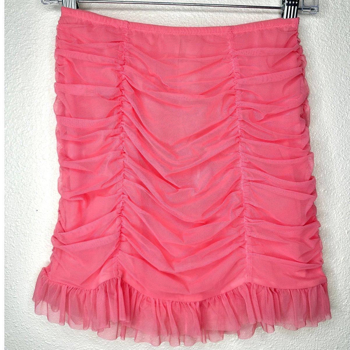 Victoria's Secret NWT Victorias Secret Pink Mesh Pleated Ruched Mini Skirt 6 Size 28" / US 6 / IT 42 - 1 Thumbnail
