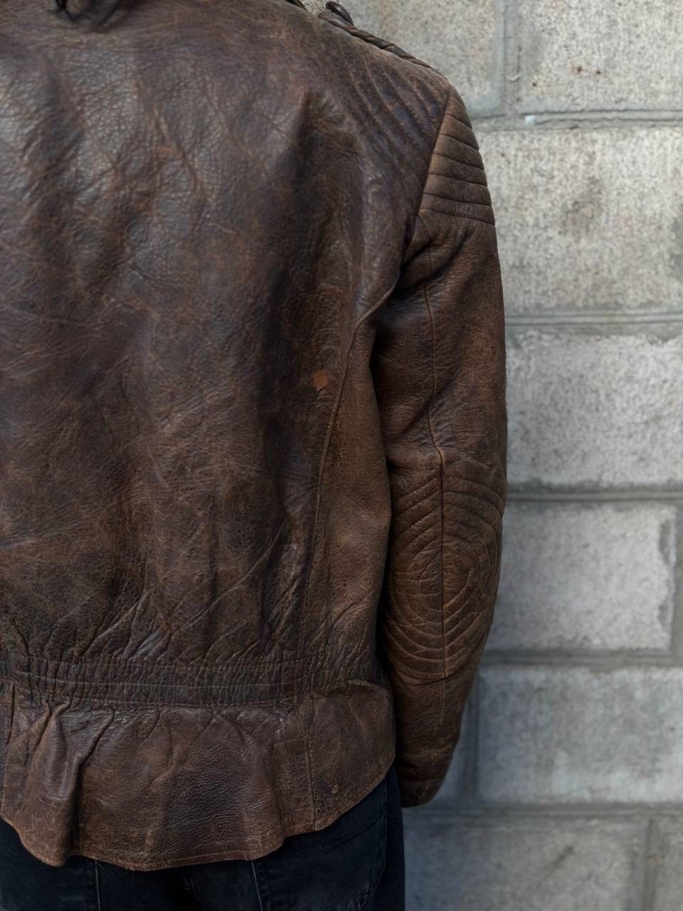 Leather VTG Mans Leather Jacket 80-70s Dark Brown Size M Y2K Trashed Size US M / EU 48-50 / 2 - 8 Thumbnail