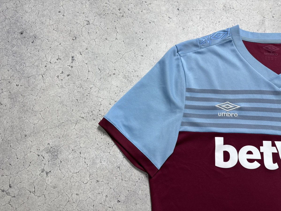 Umbro Umbro FC West Ham United 2019/2020 Soccer Jersey Size US XL / EU 56 / 4 - 3 Thumbnail