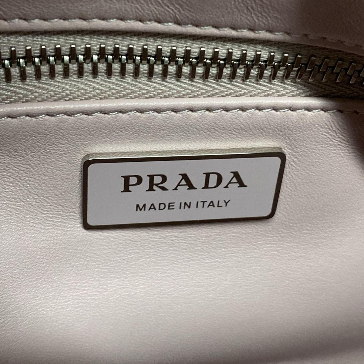 Prada PRADA Triangle Logo Shoulder Bag 1BH198 Size ONE SIZE - 12 Thumbnail