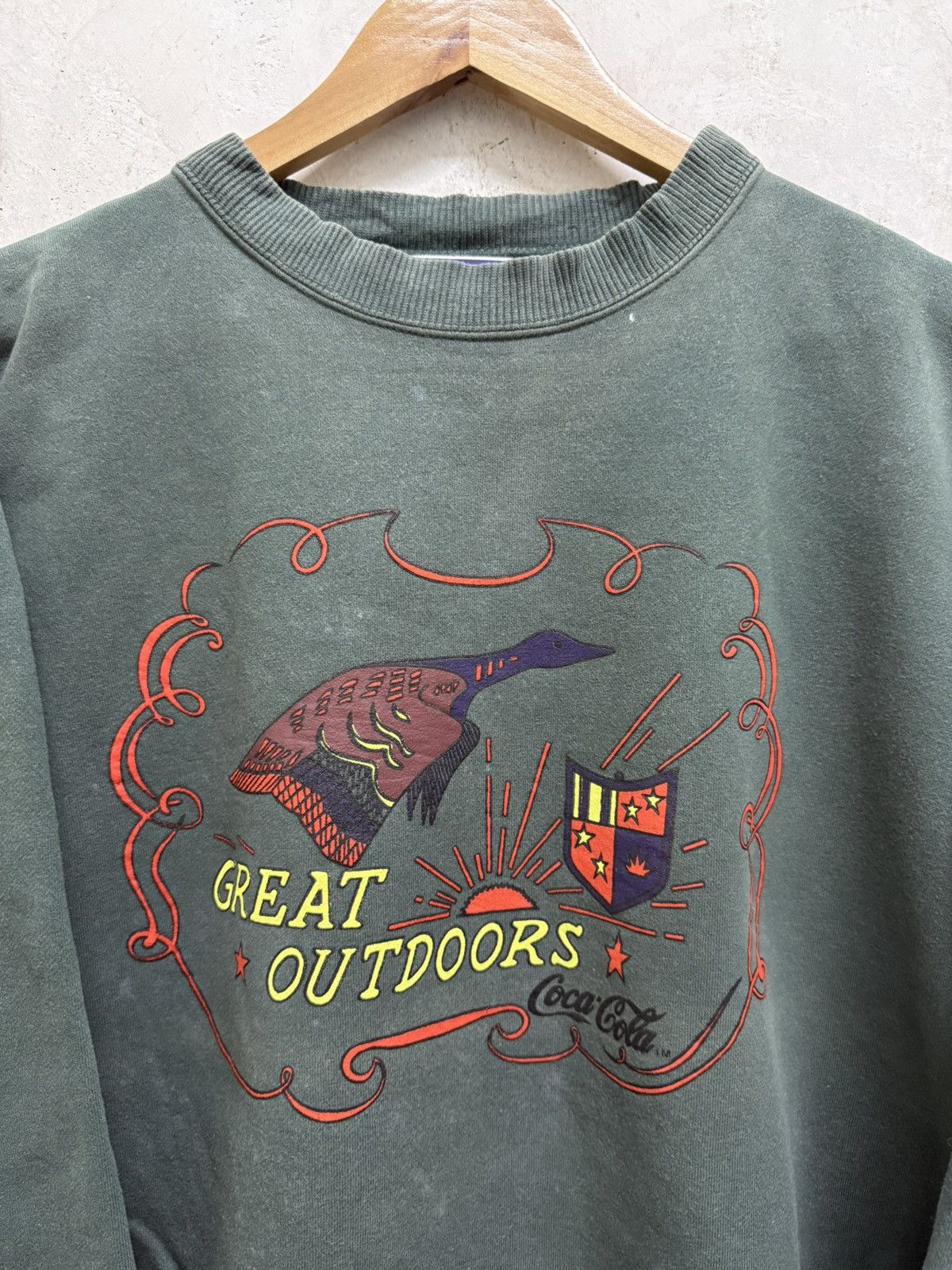 Coca Cola Vintage 90s Coca Cola Coke Great Outdoor Sun Faded Crewneck Size US XL / EU 56 / 4 - 2 Thumbnail