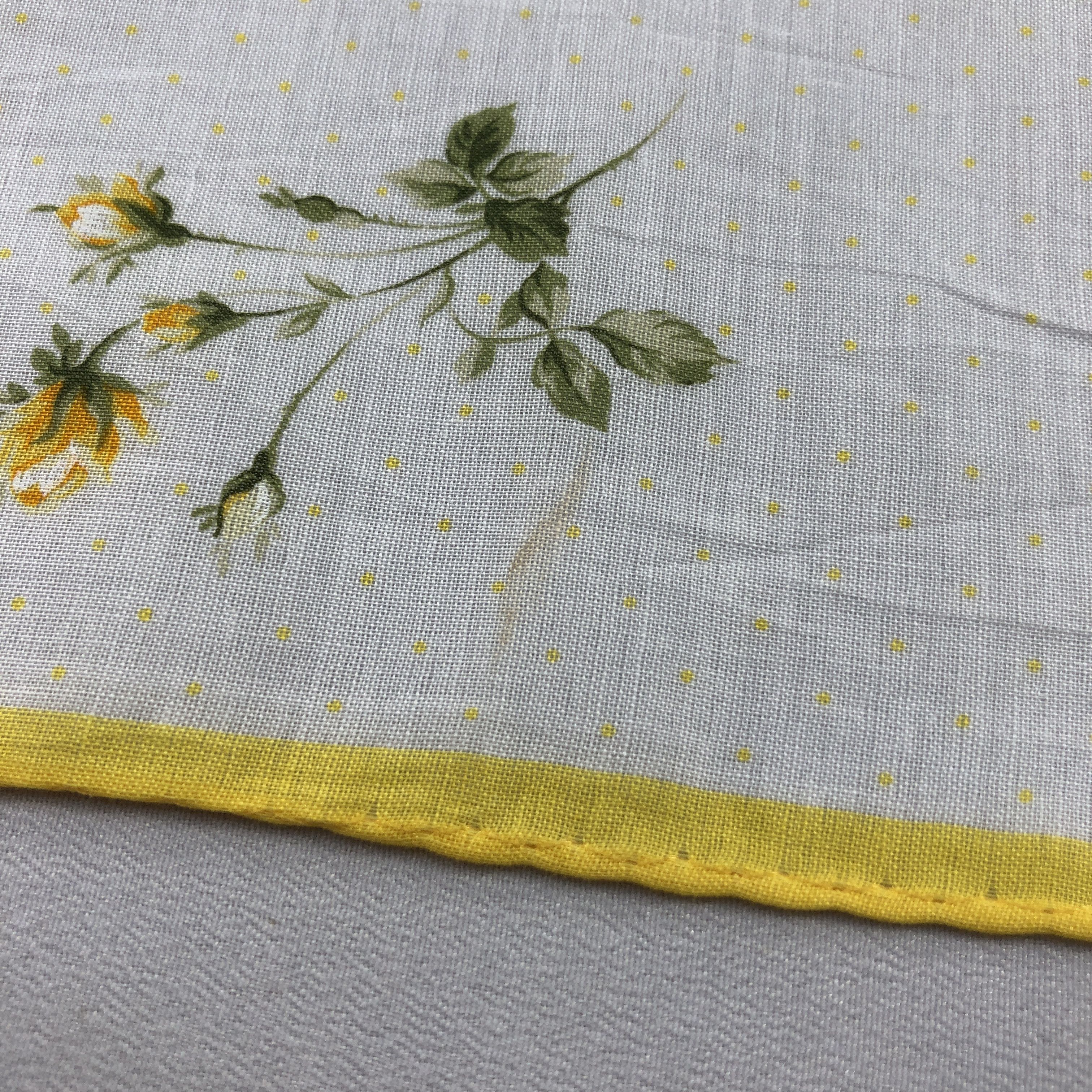 Yves Saint Laurent YSL Floral Handkerchief Neckerchief Bandana H3097 Size ONE SIZE - 5 Thumbnail
