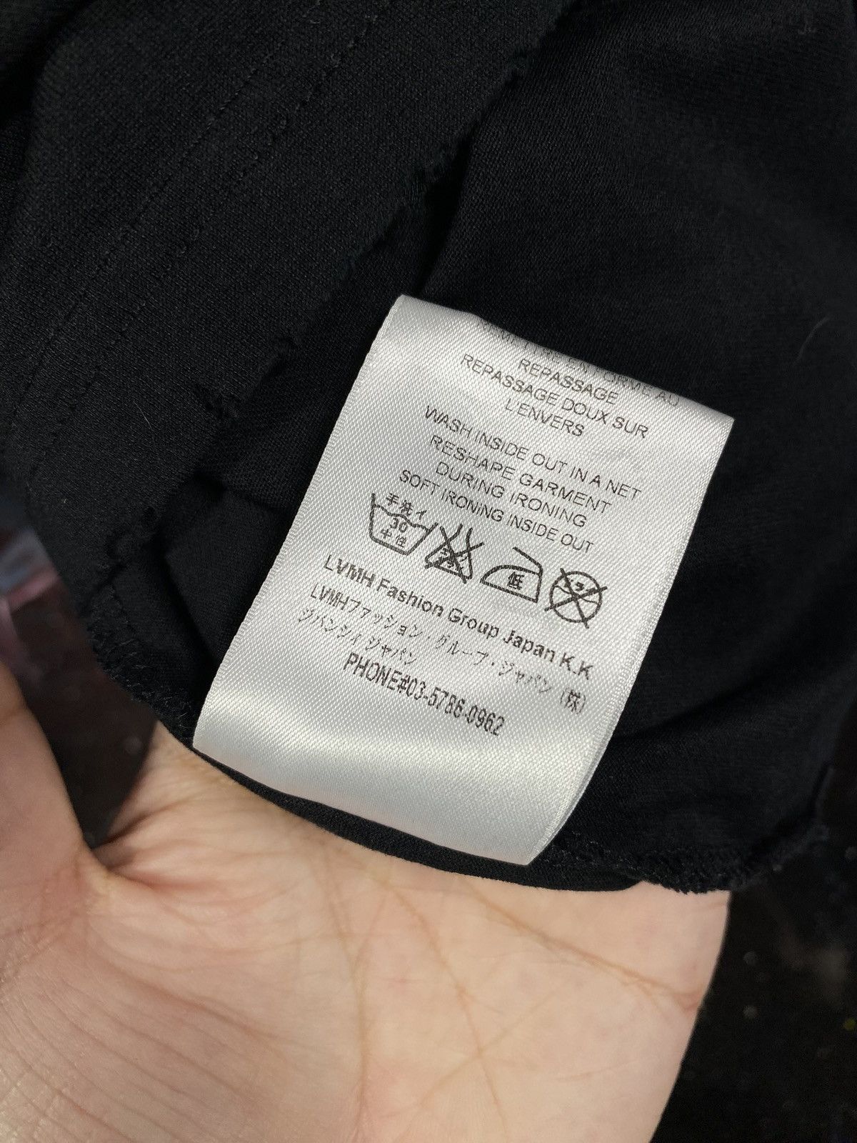 Givenchy Givenchy Spellout Black T-Shirt Preowned Men’s Size Medium Size US M / EU 48-50 / 2 - 7 Thumbnail