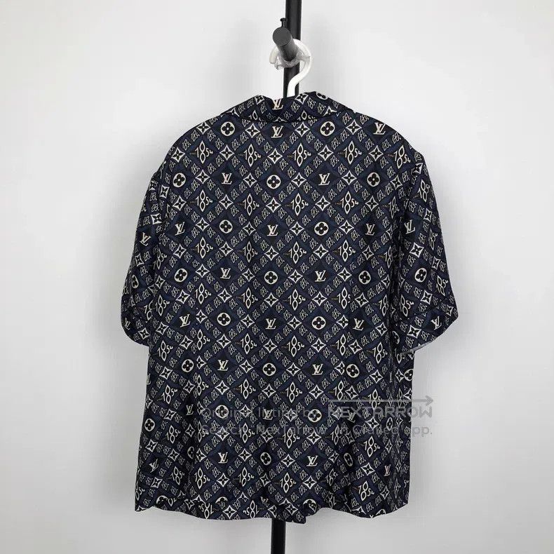 Louis Vuitton Louis Vuitton Silk short-sleeved shirt Size US S / EU 44-46 / 1 - 2 Thumbnail