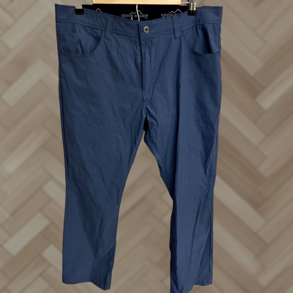 Eddie Bauer Eddie Bauer Pants Mens 36x30 Gray Nylon Stretch Regular Chino Hiking Outdoor Convertible Tech Pants Mens Size US 36 / EU 52 - 1 Thumbnail