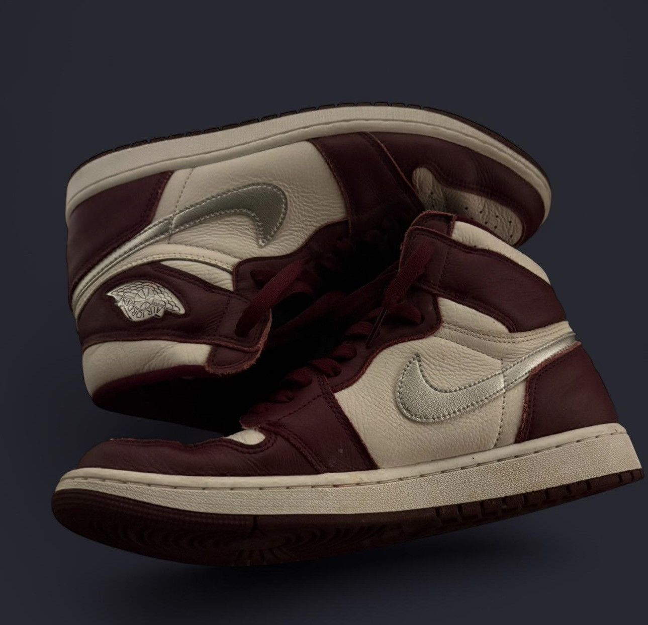 Jordan Brand Jordan 1 Retro High OG 'Bordeaux' Size US 10 / EU 43 - 2 Thumbnail