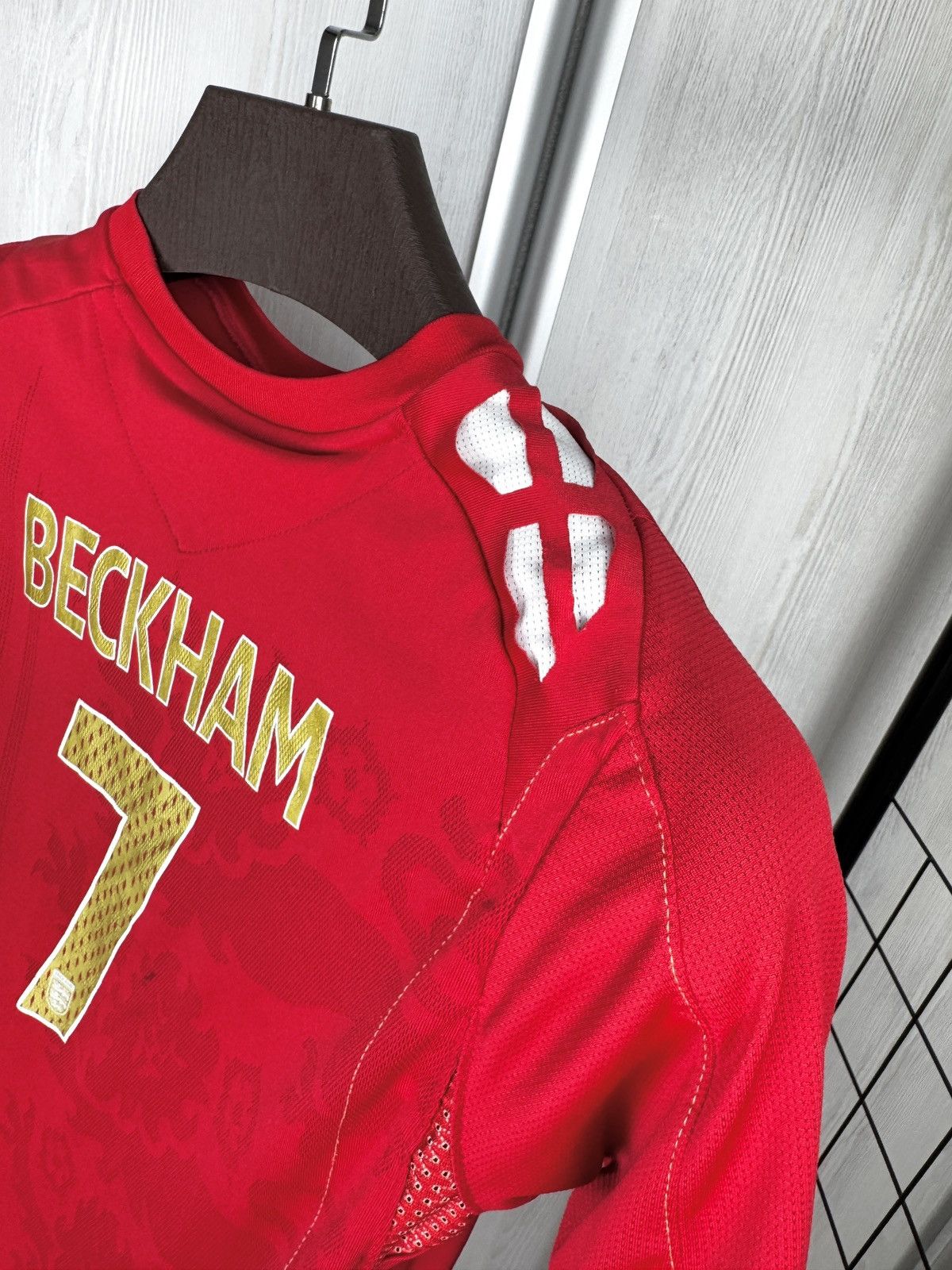 Umbro Umbro England 2006 2008 #7 Beckham away soccer jersey shirt Size US XXS / EU 40 - 11 Thumbnail