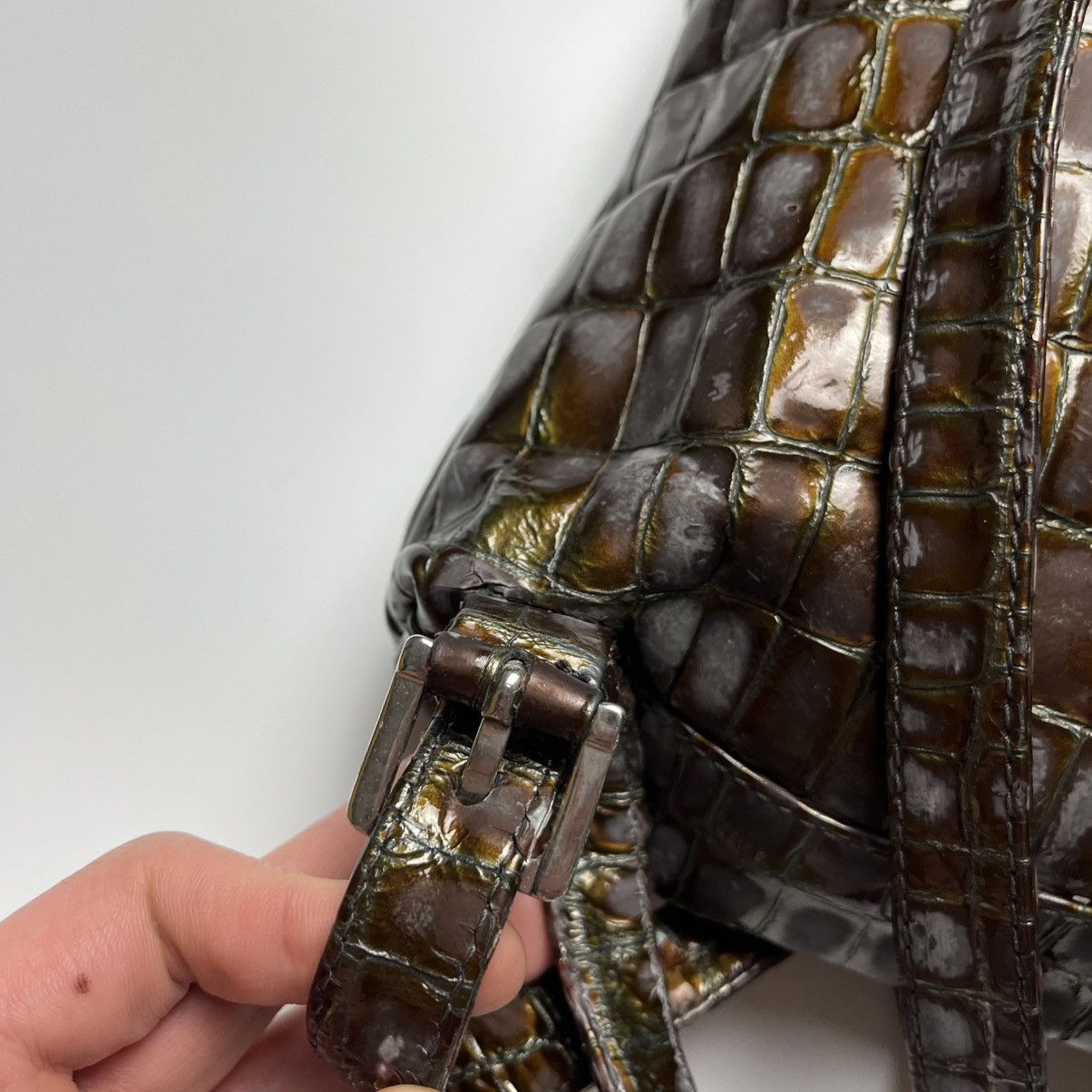 Moschino Rare Moschino Y2K Croc Embossed Mini Backpack Patent Leather Size ONE SIZE - 9 Thumbnail