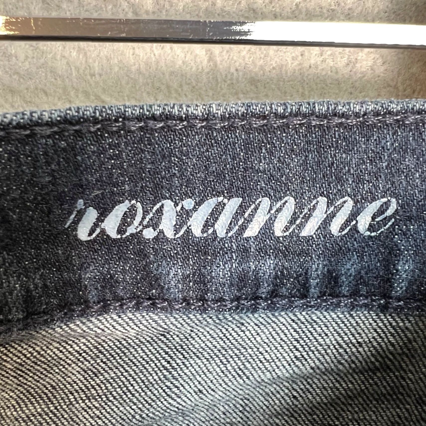 7 For All Mankind 7 For All Mankind Roxanne Skinny Jeans Womens Size 27 Denim Dark Wash 5-Pocket Stretch Blue INSEAM 32 Size 27" / US 4 / IT 40 - 4 Thumbnail