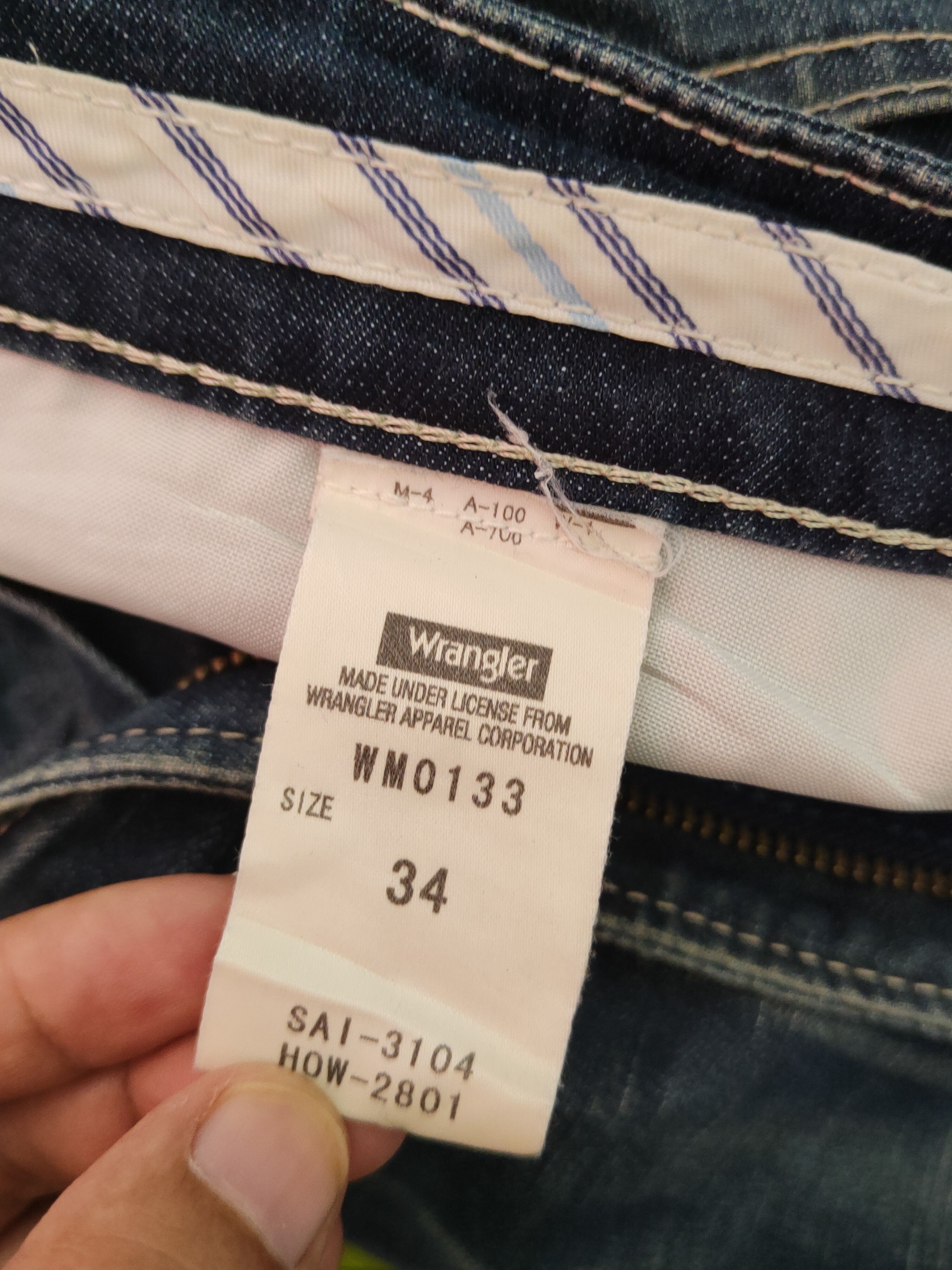 Japanese Brand Wrangler Dark Blue Distressed Ripped Jeans #S1663 Size US 34 / EU 50 - 16 Thumbnail