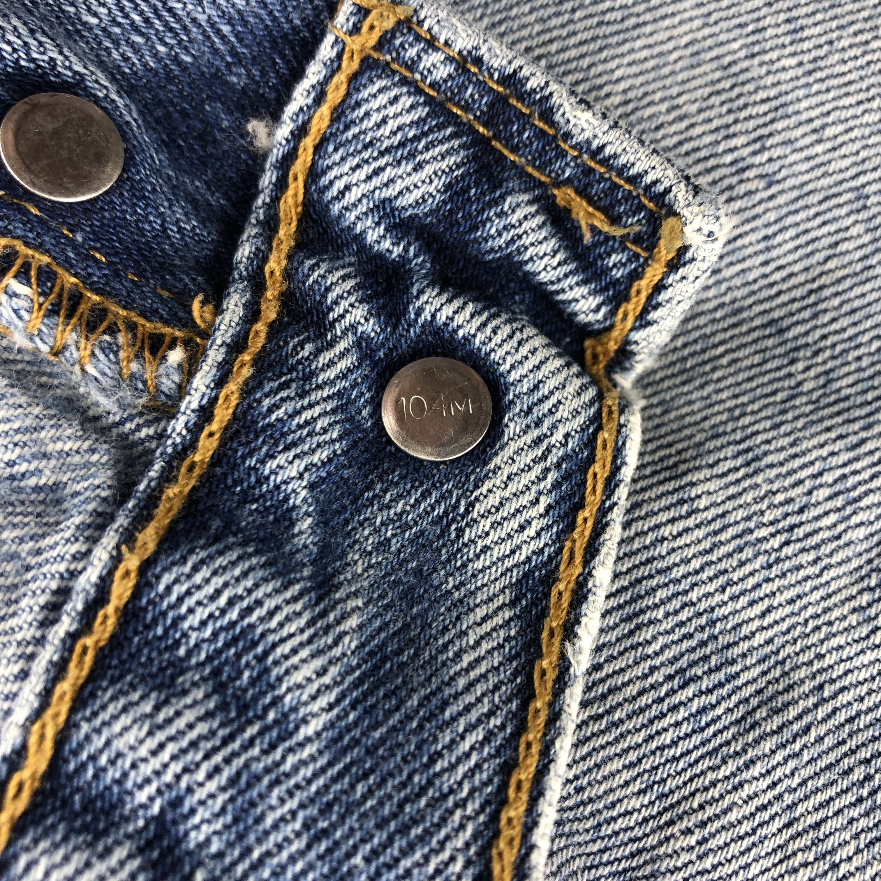 Levi's × Vintage Vintage Blue Wash Levis 501 Jeans-JM2960 Size US 39 - 15 Thumbnail