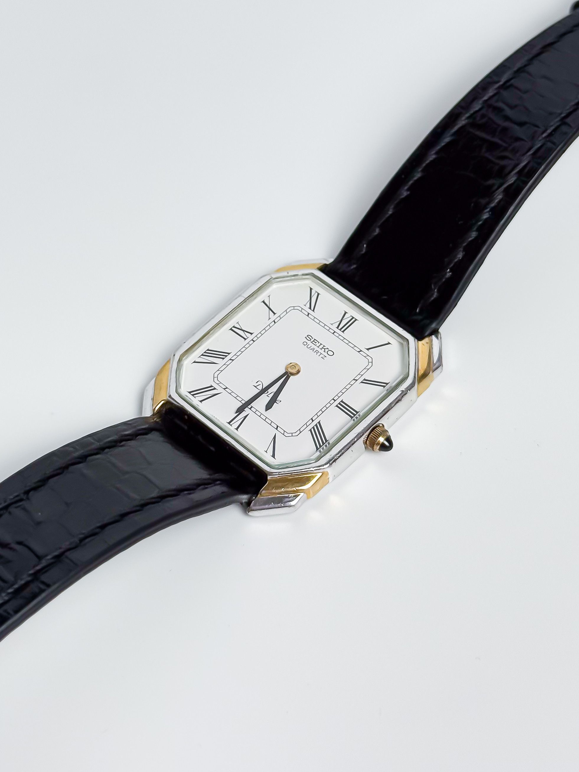 Seiko Seiko Dolce 6020-5940 Roman Numeral Tank Watch Size ONE SIZE - 7 Thumbnail