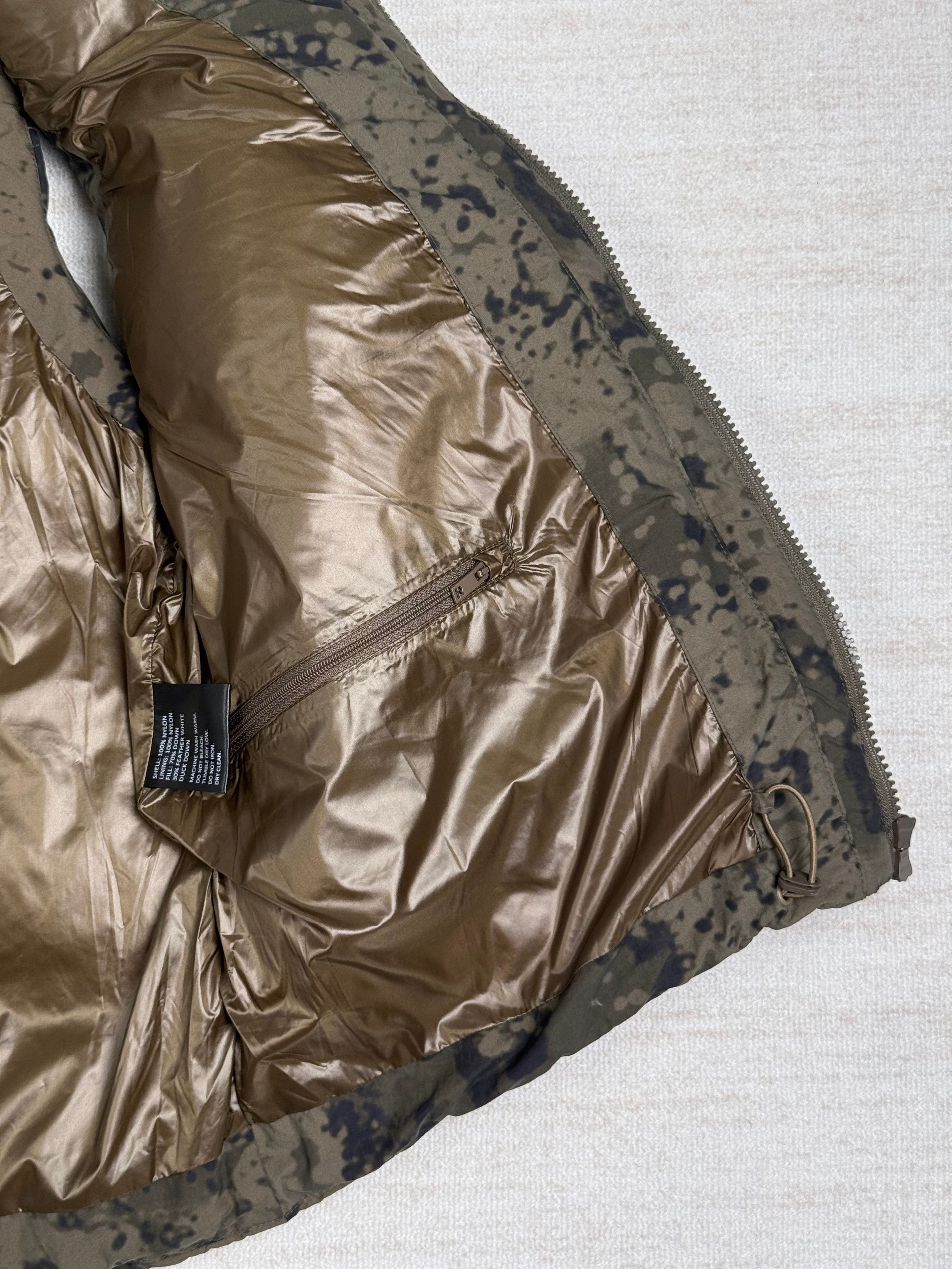 Represent Clo. Never Worn* Represent Puffer Gilet Camo-MILITARY STREETWEAR Size US M / EU 48-50 / 2 - 9 Thumbnail
