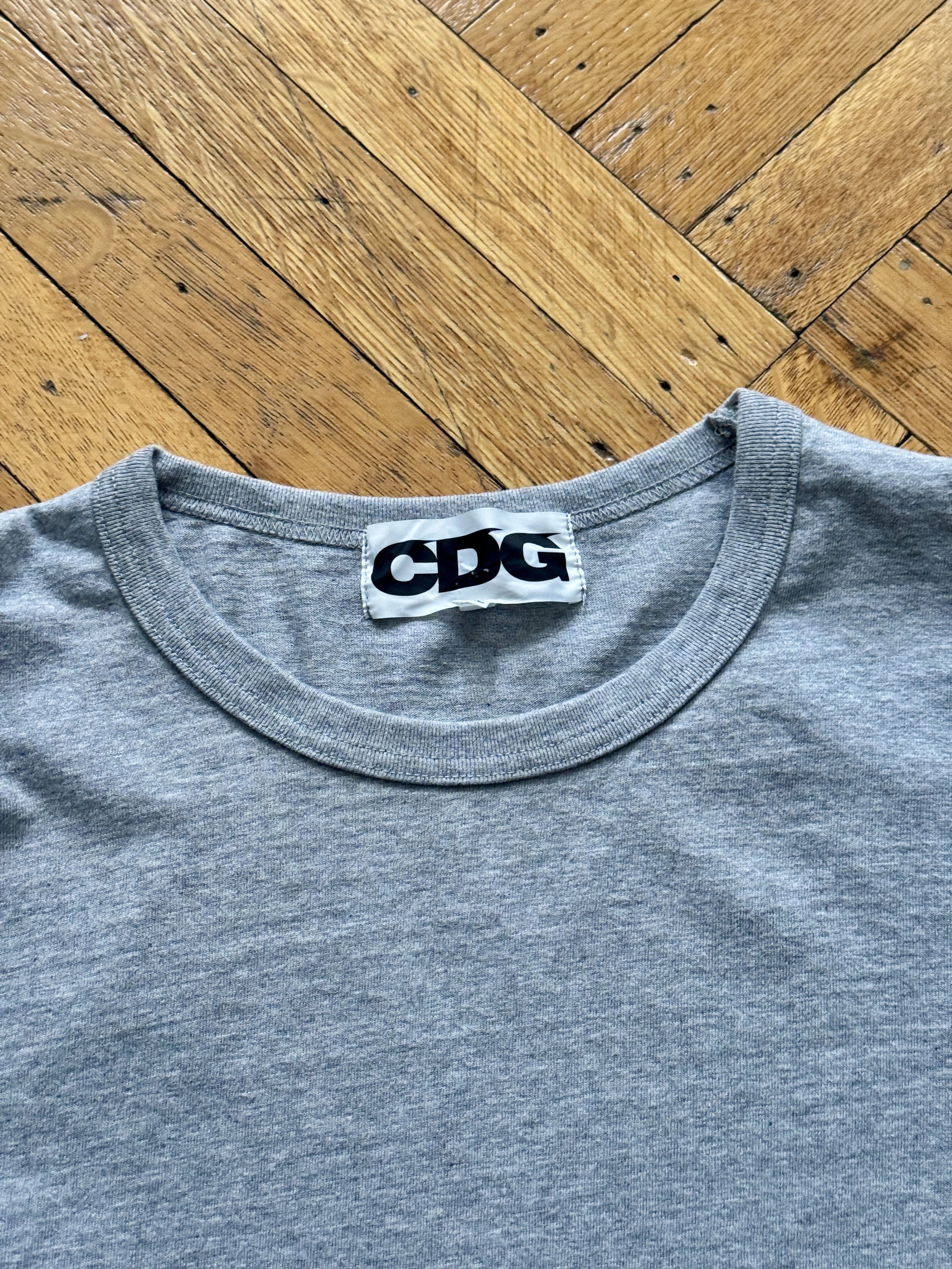 CDG by Comme des Garcons Dress Shirt Sleeves Tee Size US XL / EU 56 / 4 - 2 Thumbnail