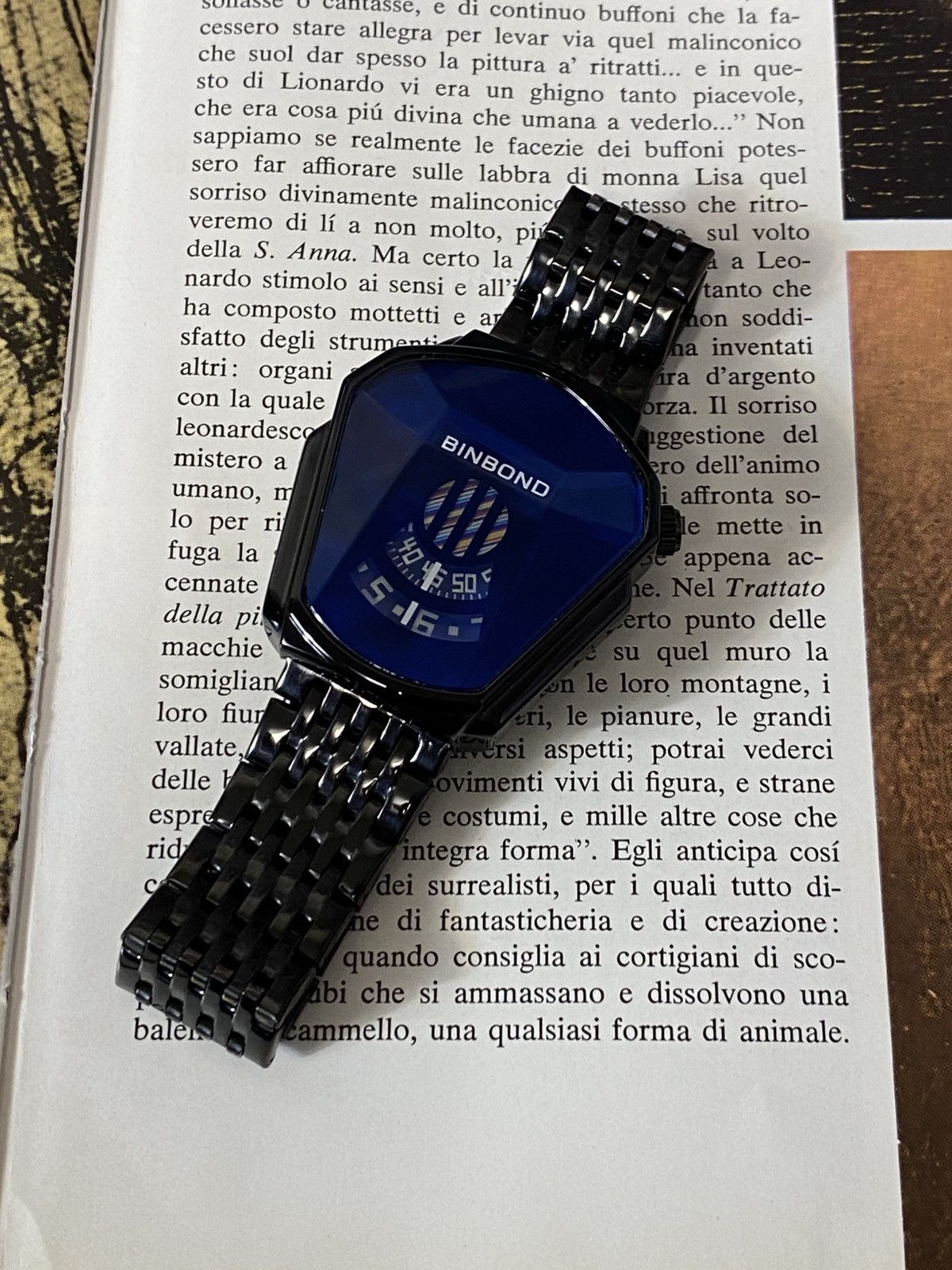 Japanese Brand Very Rare Futuristic BINBOND Black Faceted Watch Size ONE SIZE - 1 Thumbnail