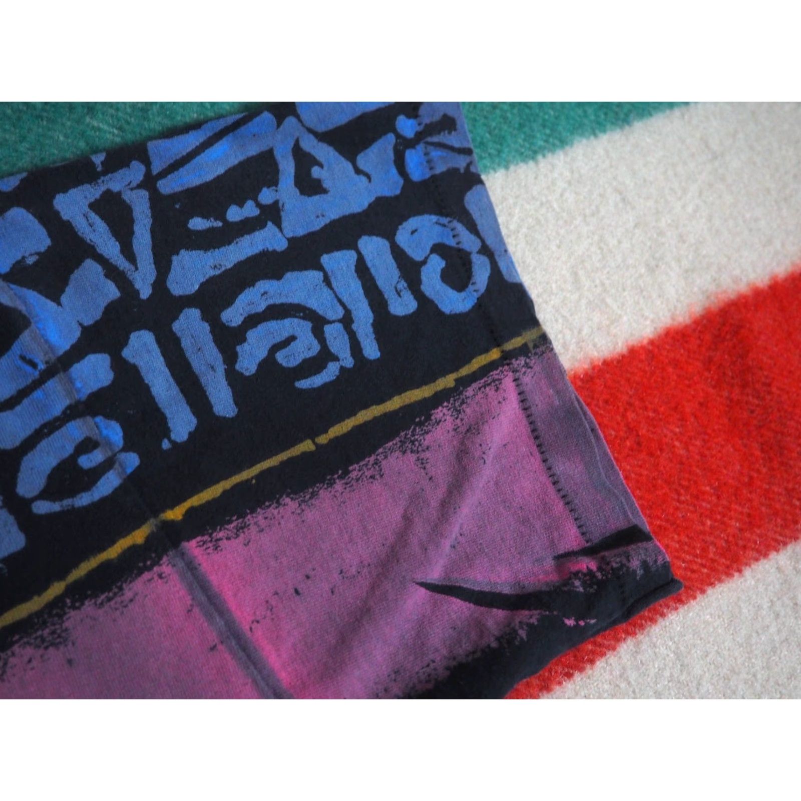 Pinko VTG 90s Global Gear Tee T-Shirt XL Black Pink Blue AOP Stripe Skate Surf Art USA Mens Size US XL / EU 56 / 4 - 4 Thumbnail