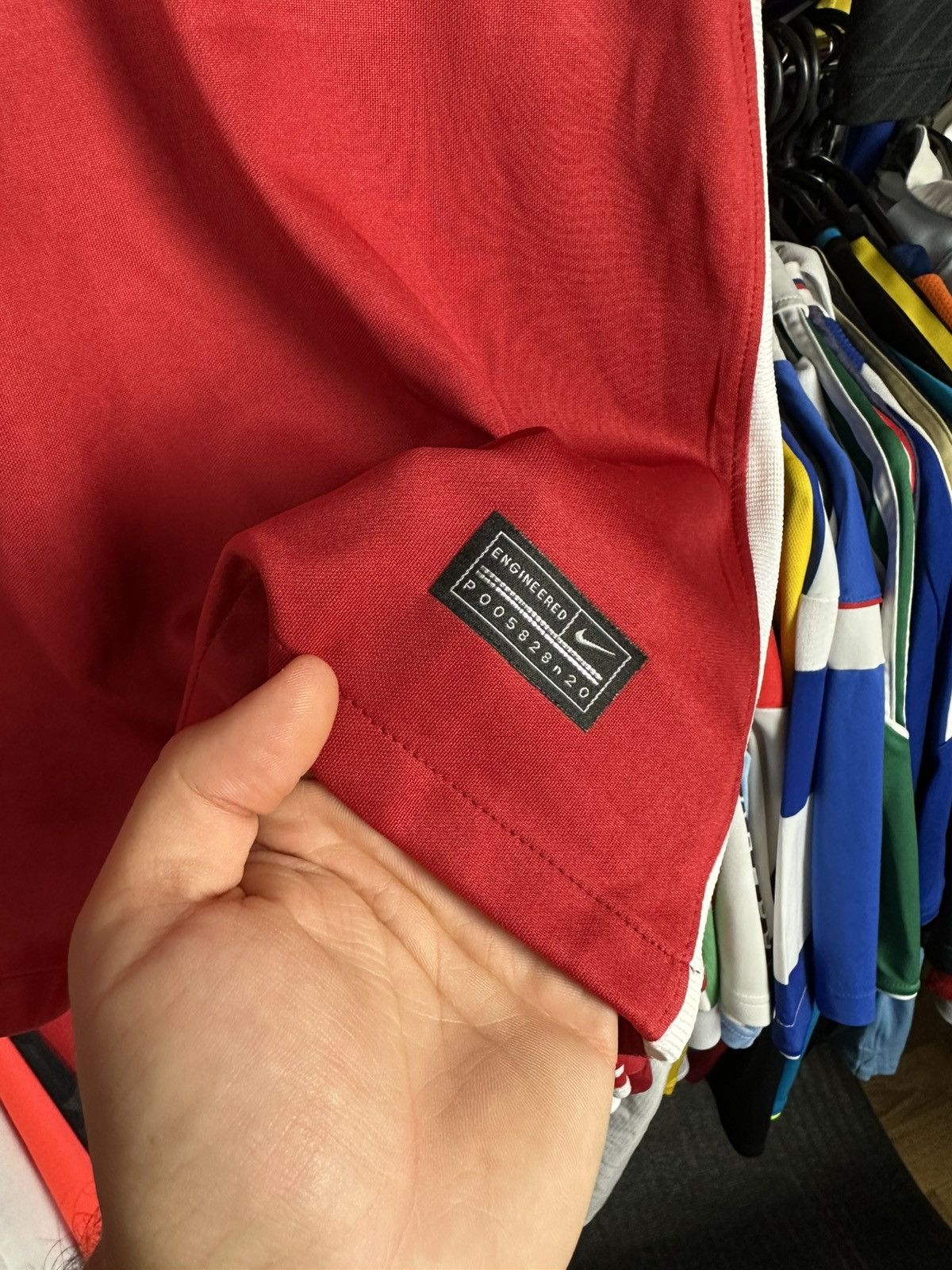Other NIKE LIVERPOOL 2020 2021 HOME FOOTBALL SHIRT SOCCER JERSEY Size US S / EU 44-46 / 1 - 3 Thumbnail