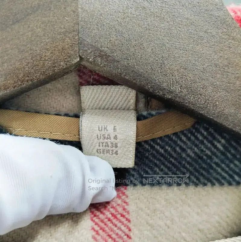 Burberry Burberry Women's Long Wool Coat in Light Brown. Size M / US 6-8 / IT 42-44 - 5 Thumbnail