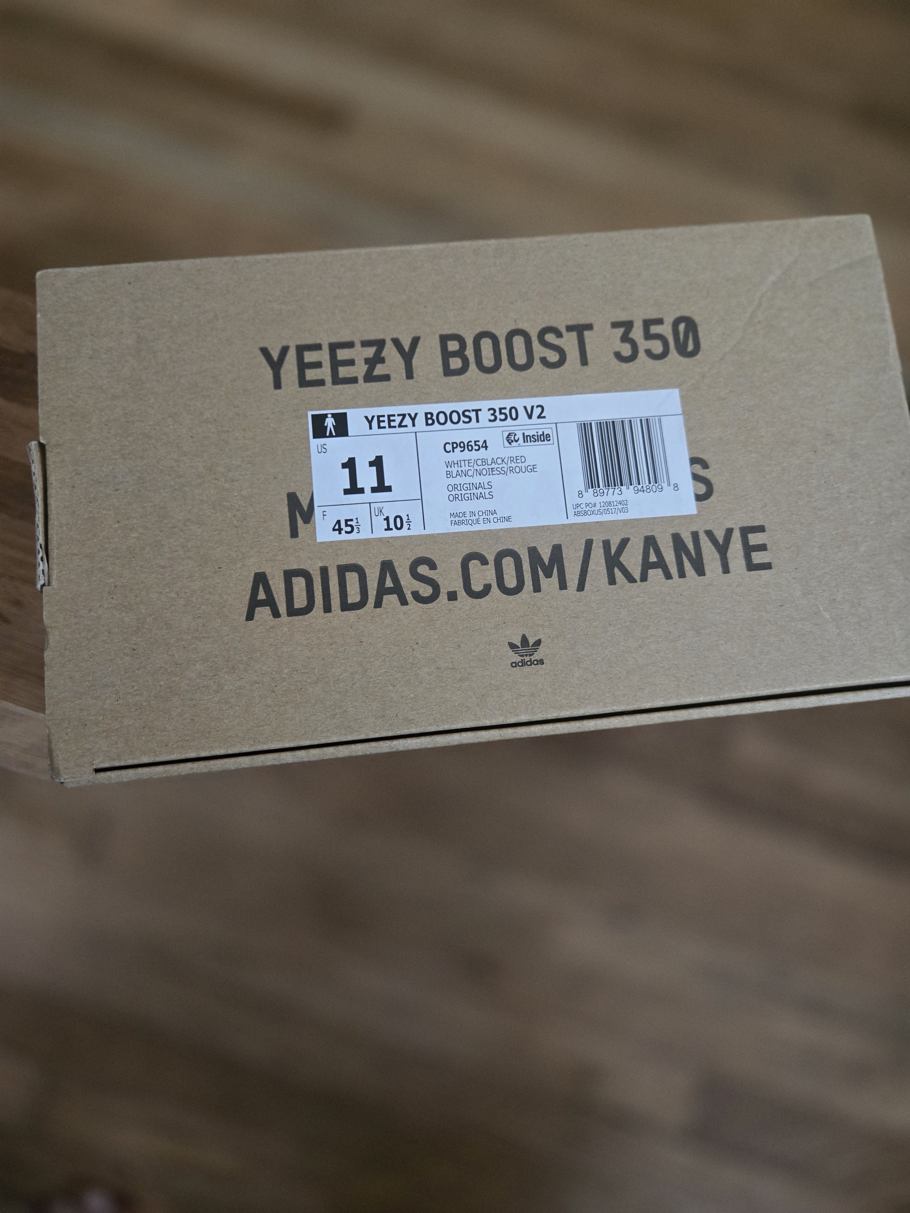 Yeezy Yeezy boost 360 Zebra Size US 11 / EU 44 - 9 Thumbnail