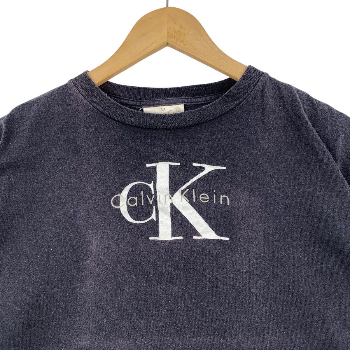 Calvin Klein Vintage 90s CALVIN KLEIN USA Ck Centre Logo Tshirt Size US XL / EU 56 / 4 - 3 Thumbnail