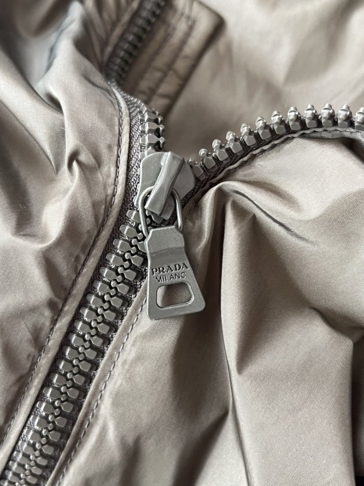 Prada Vintage Luxury Nylon Vest Prada MADE IN ITALY 🇮🇹 Size US S / EU 44-46 / 1 - 7 Thumbnail