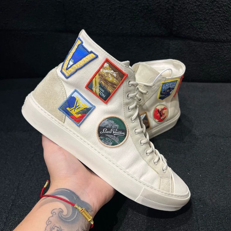 Louis Vuitton Louis Vuitton Canvas Patchwork Leather Badge High Top Snea Size US 8 / EU 41 - 8 Thumbnail