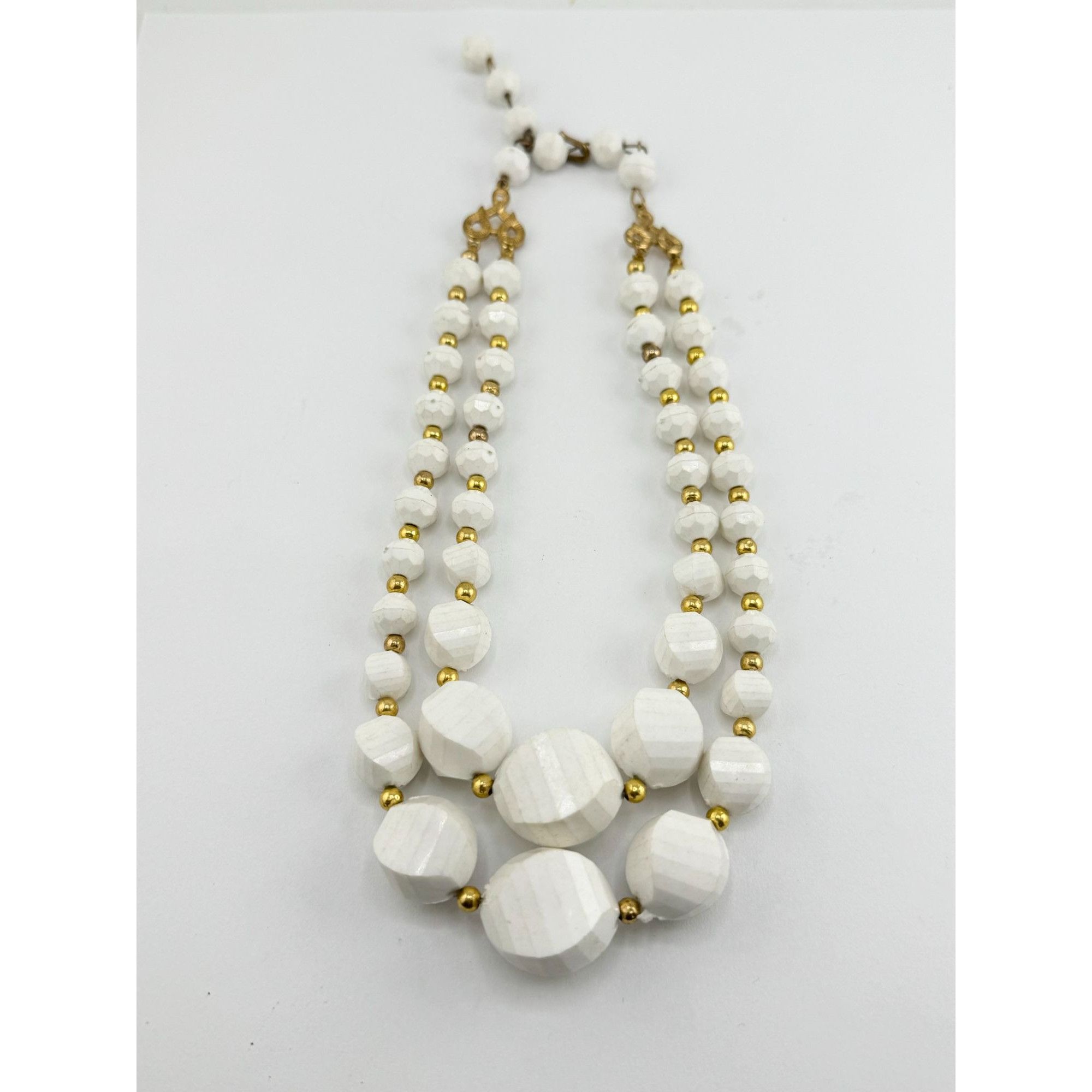 Vintage Vintage white beaded double strand necklace Size ONE SIZE - 2 Thumbnail