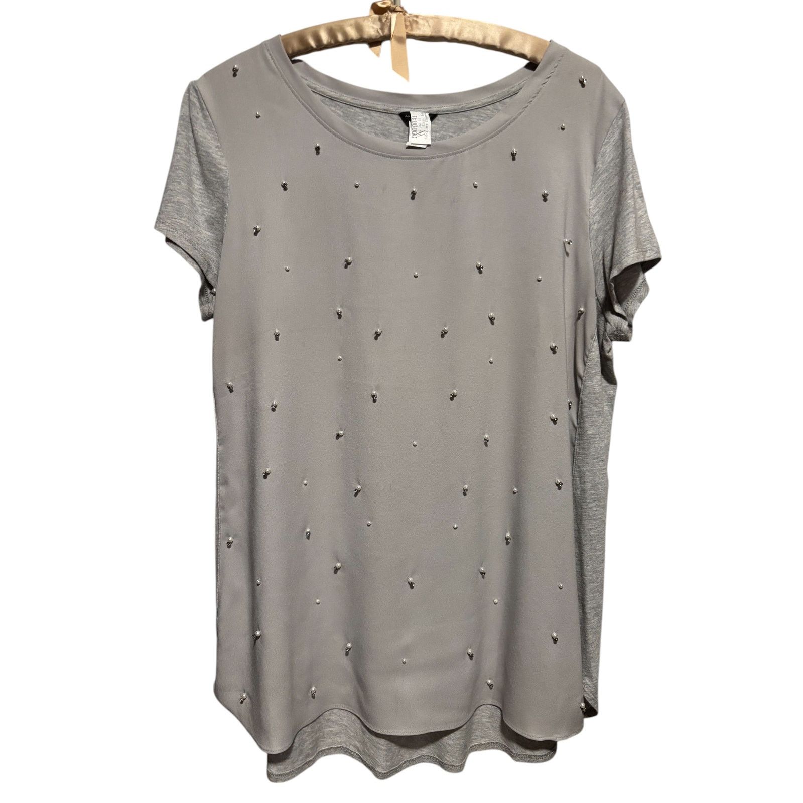 Ann Taylor Ann Taylor Gray Rhinestone Pearl Embellished T Shirt Top Size L / US 10 / IT 46 - 1 Thumbnail