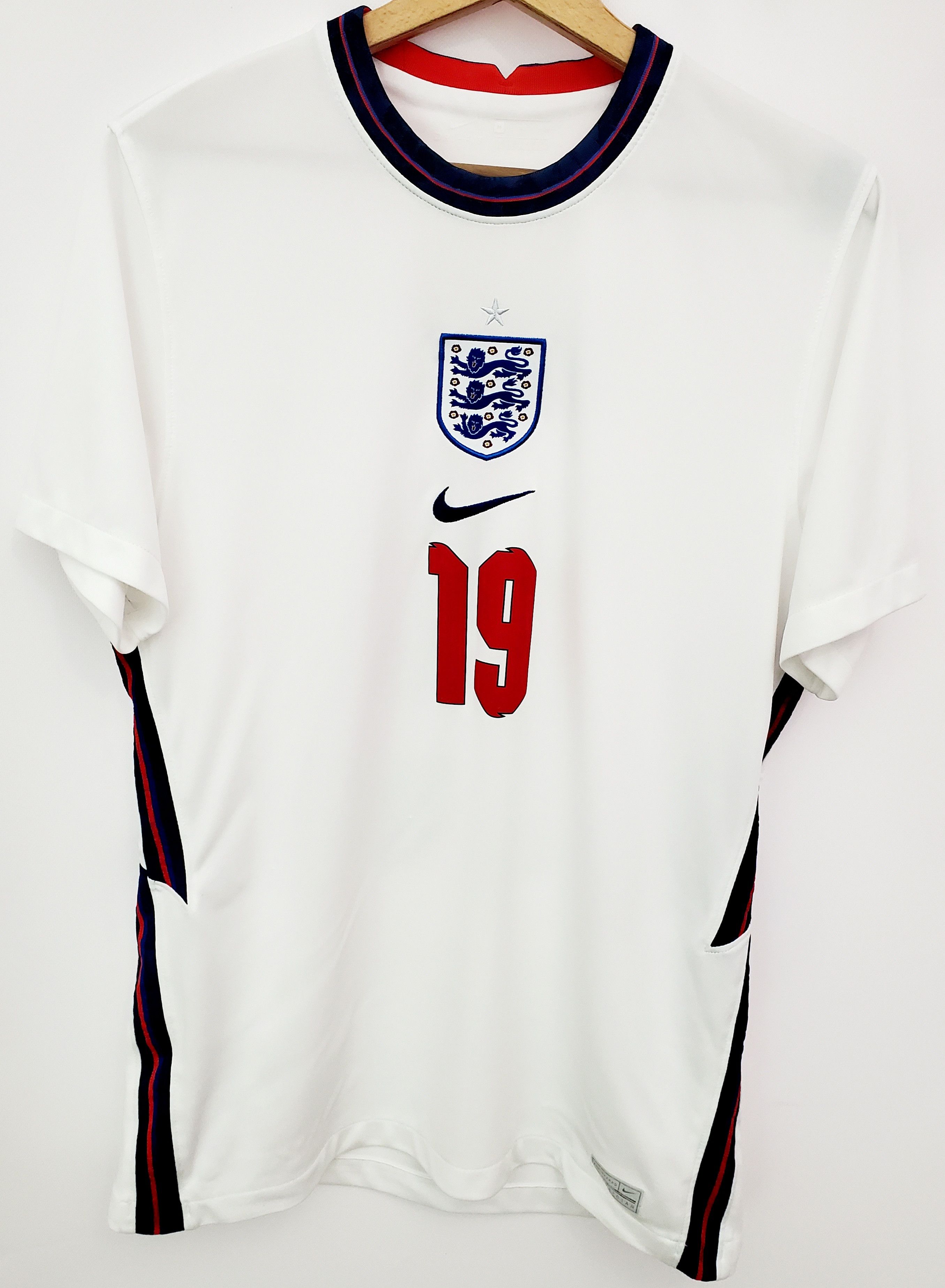 Nike 2020-21 England Nike Home soccer jersey Mount #19 size M Size US M / EU 48-50 / 2 - 1 Thumbnail
