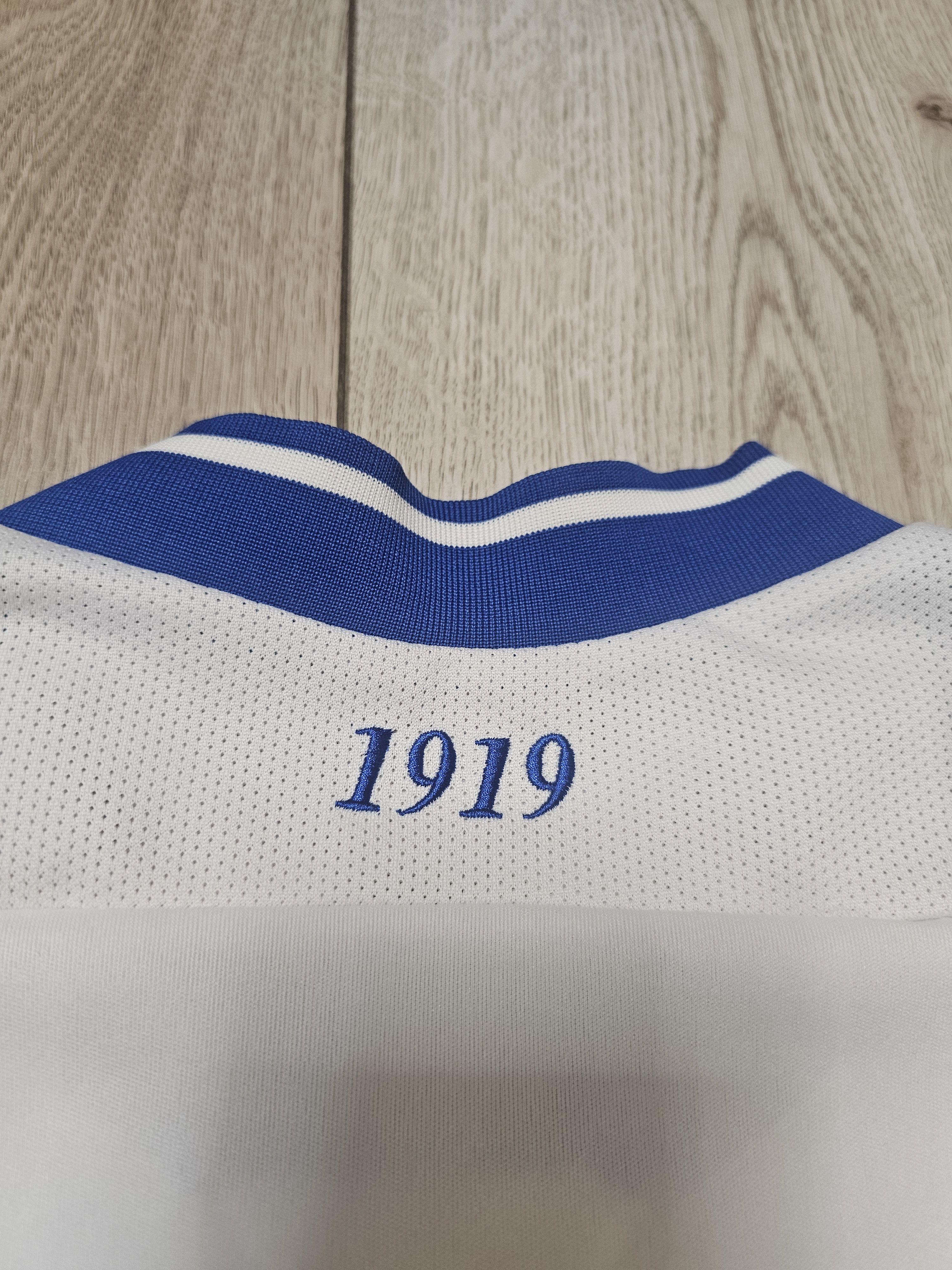 Vintage LEEDS UNITED 2012 2013 HOME FOOTBALL SHIRT SOCCER JERSEY Size US XL / EU 56 / 4 - 5 Thumbnail