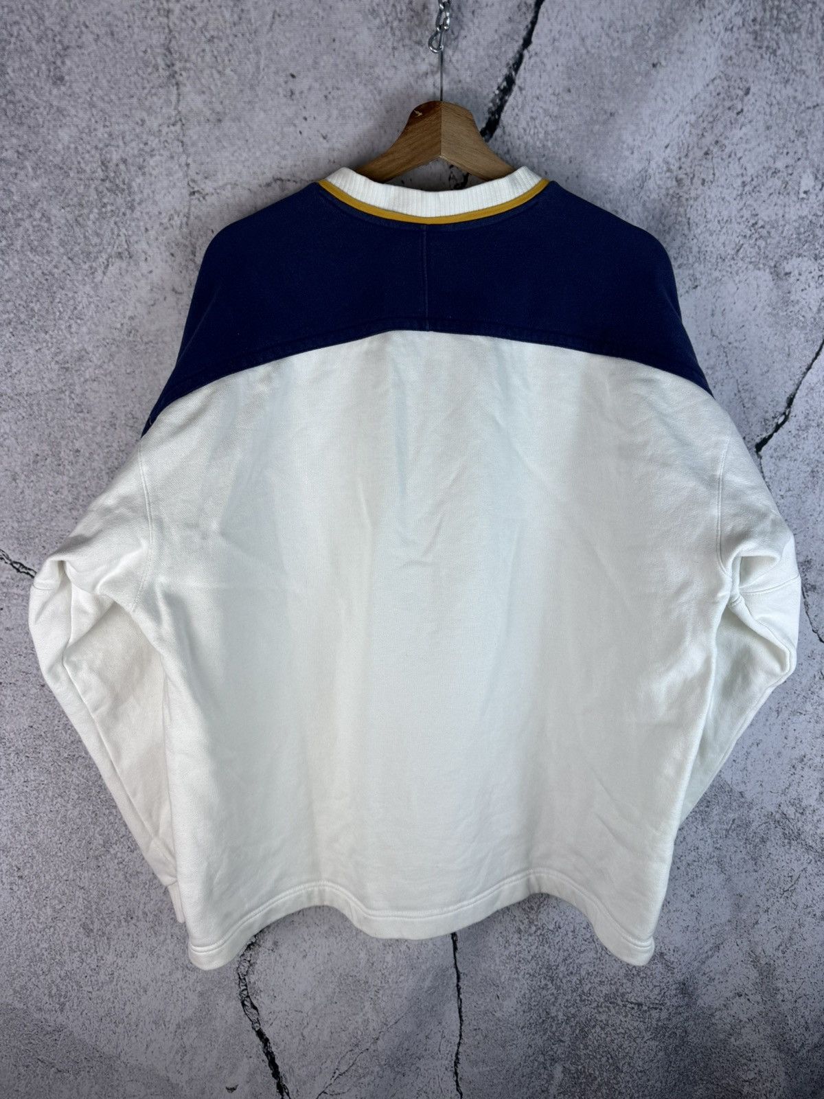 Nike 90s Vintage Nike Center Logo Embroidered Swoosh Crewneck Size US L / EU 52-54 / 3 - 2 Thumbnail