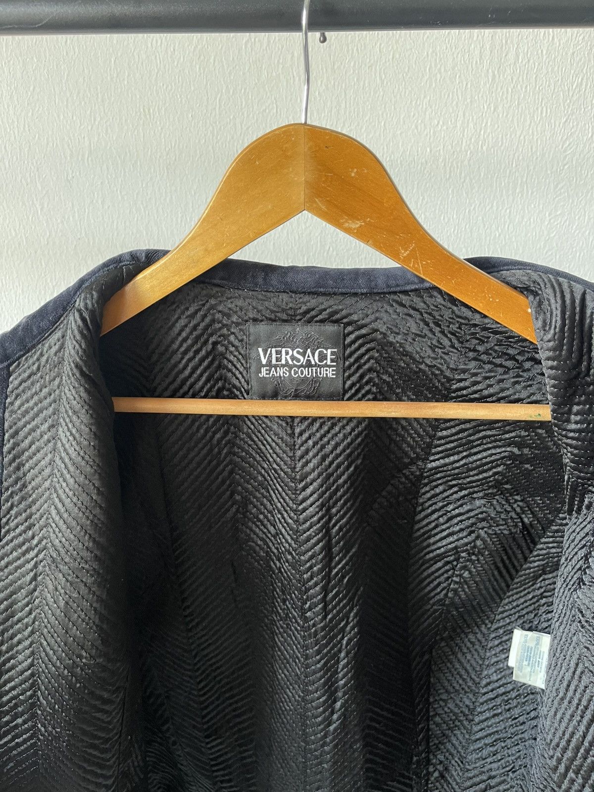 Versace Jeans Couture 90s Versace Jeans Couture Velvet Jacket Size US S / EU 44-46 / 1 - 6 Thumbnail