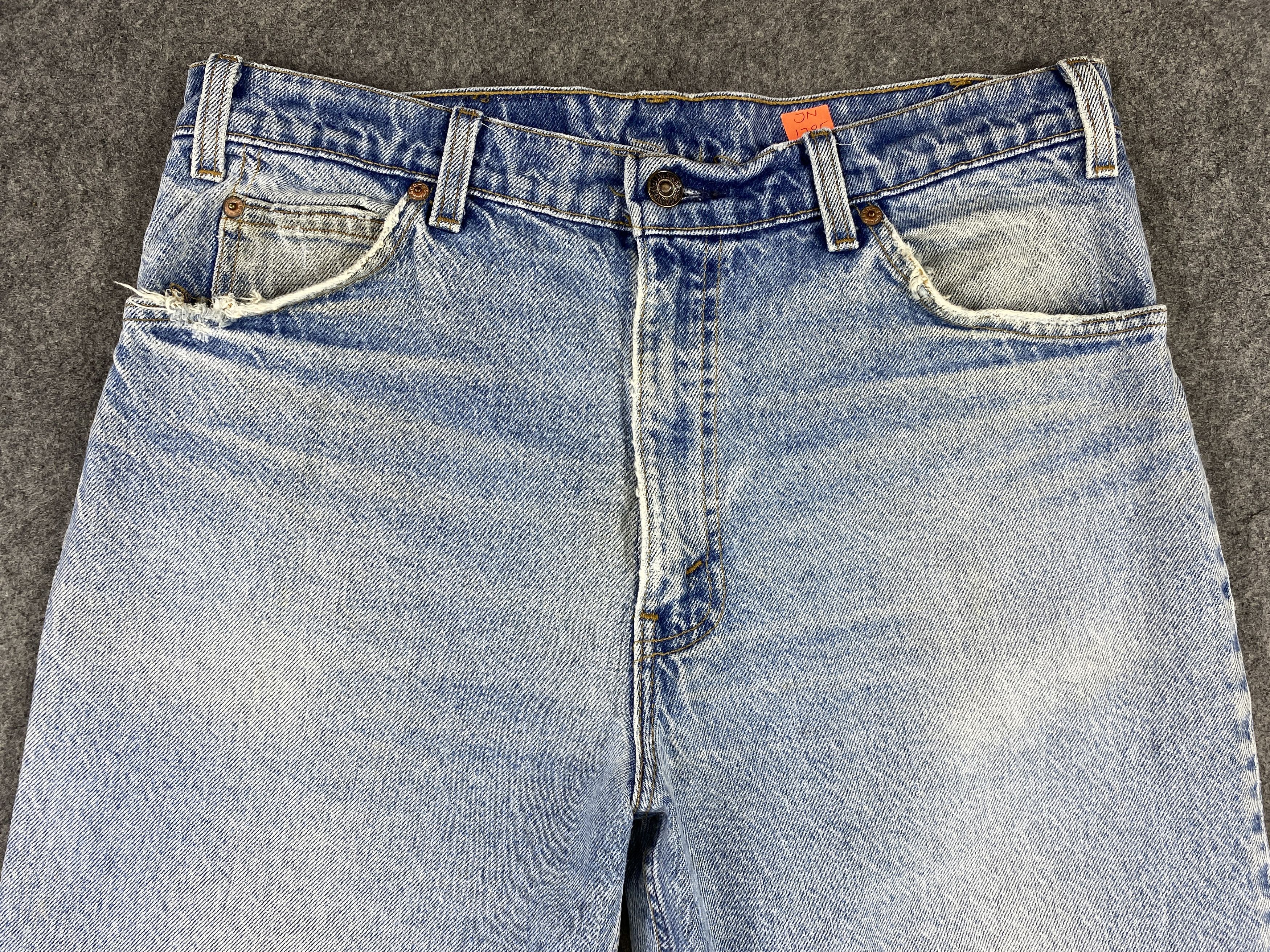 Levi's 90's Blue Wash Vintage Levi's 550 USA 33x29 Denim -JN1785 Size US 33 - 3 Thumbnail