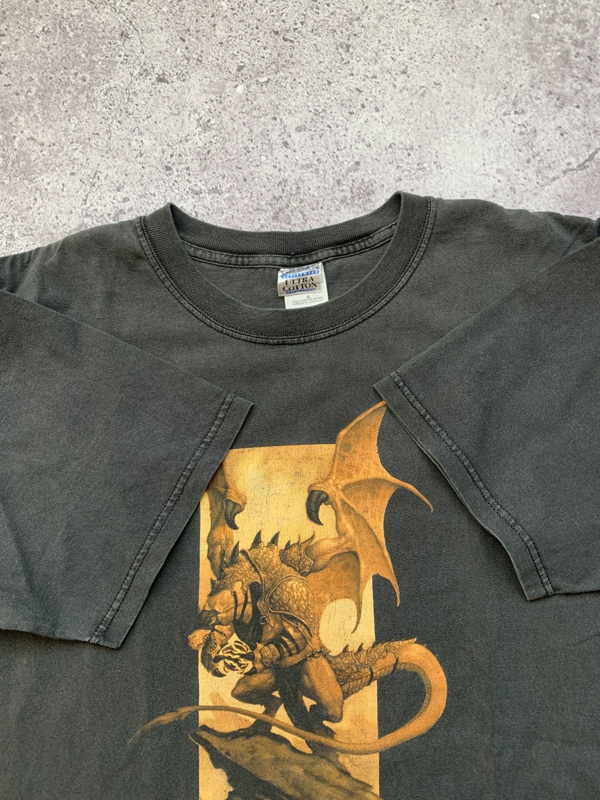 The Game 🔥VINTAGE GAME THE GATHERING SCOURGE 00’S DRAGON MAGE TSHIRT Size US L / EU 52-54 / 3 - 6 Thumbnail