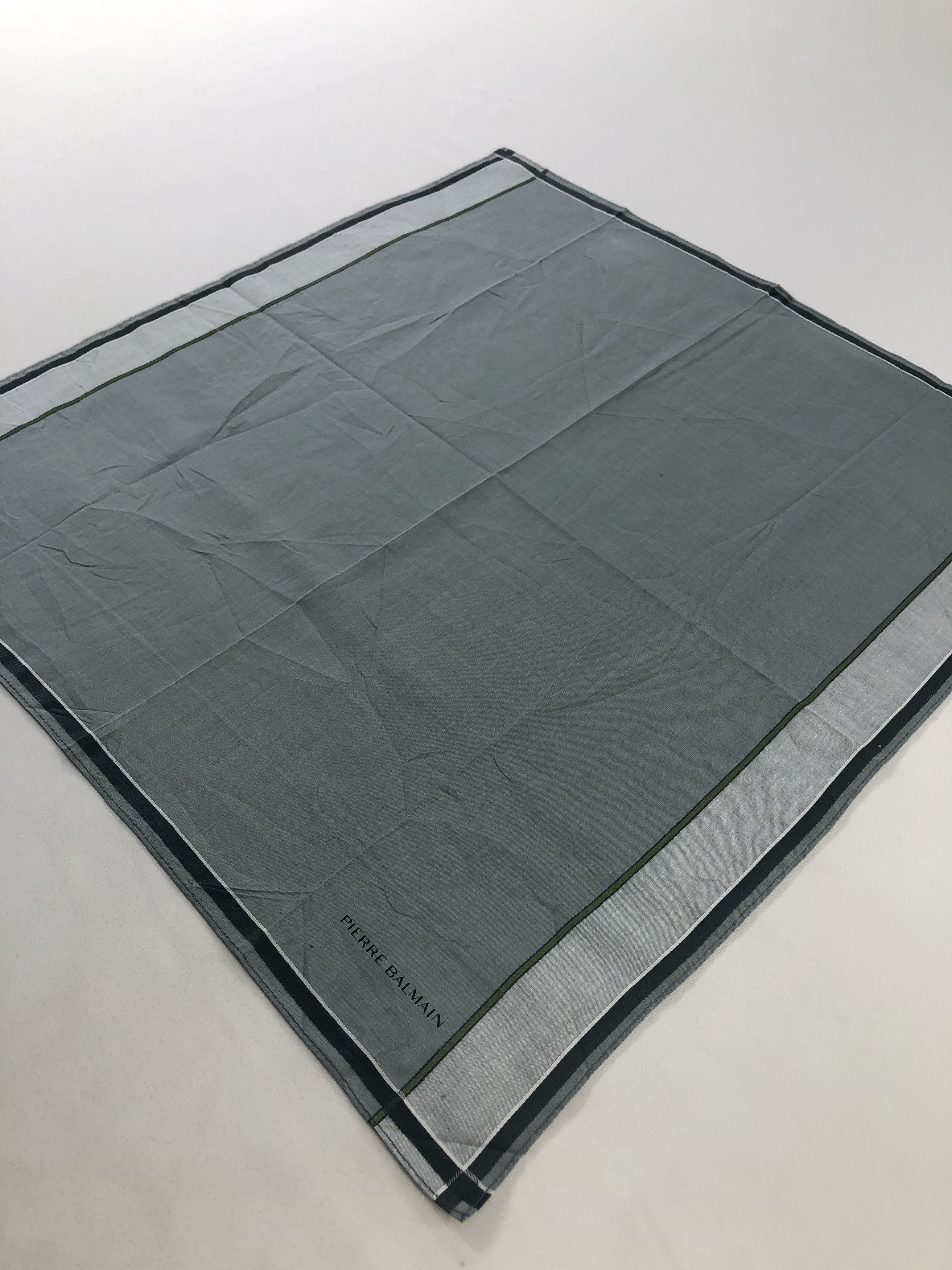 Pierre Balmain Pierre Balmain Handkerchief / Bandana / Neckerchief Size ONE SIZE - 3 Thumbnail