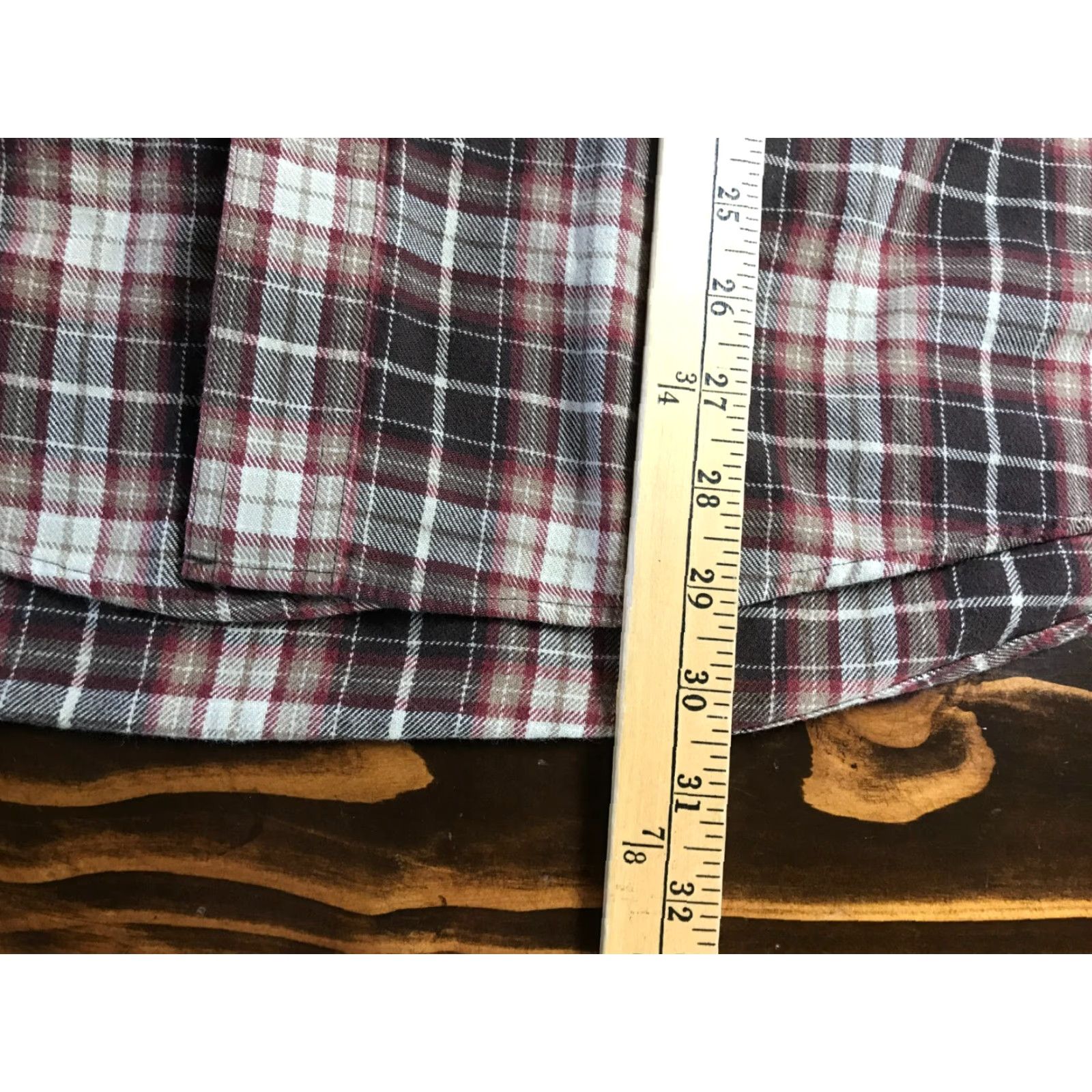 Vintage L.L. Bean Shirt Mens Large Plaid Button-Down Casual Red Brown Tan Long Sleeve Vintage No (adjust to rules) Size US L / EU 52-54 / 3 - 5 Thumbnail