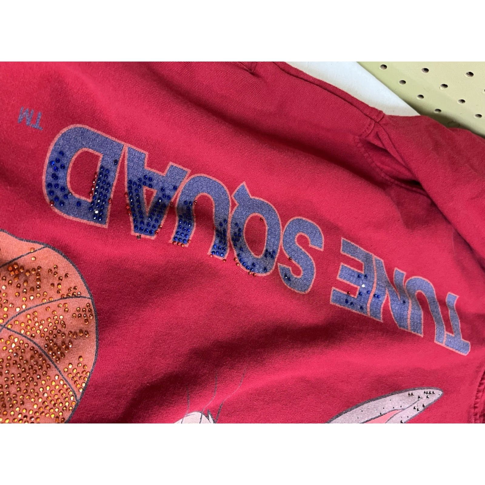 Vintage DE KRYPTIC Space Jam Tune Squad Hoodie Sweatshirt Bunny Dark Spots L Red Cotton Pullover Mens Hoodie Size US L / EU 52-54 / 3 - 3 Thumbnail