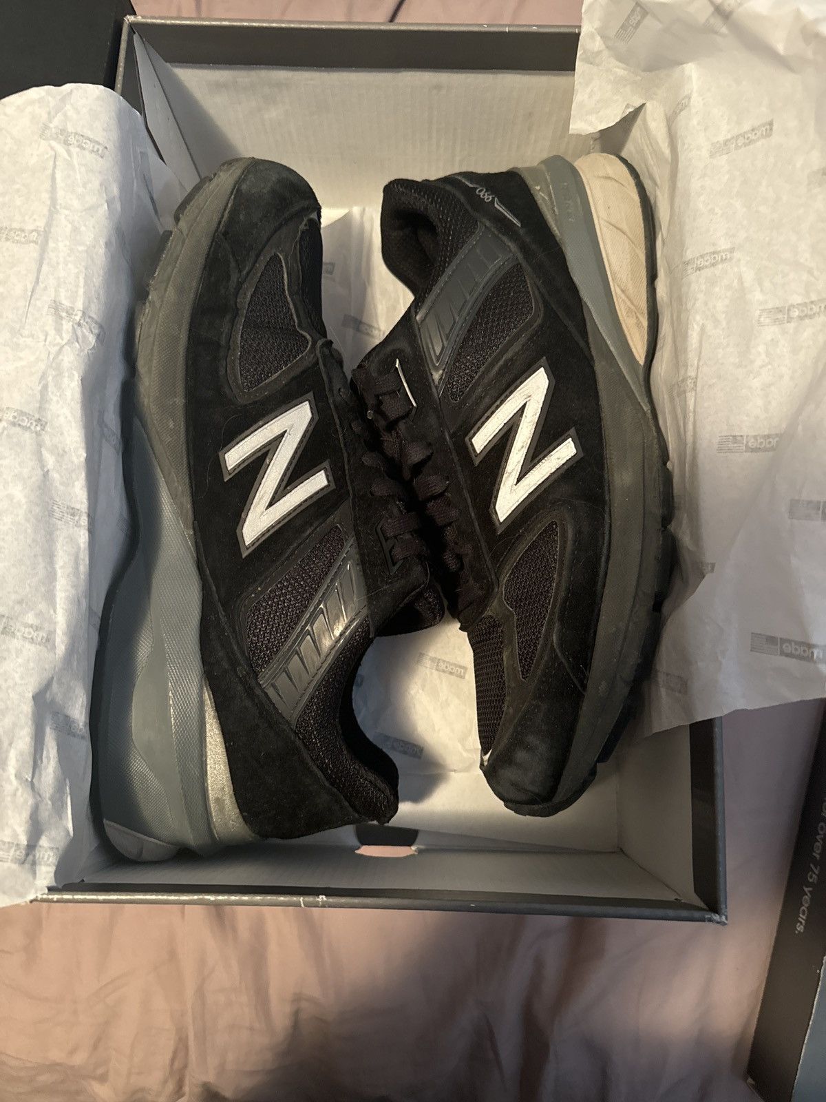 image of New Balance 990V Shoes in Black, Men's (Size 10)